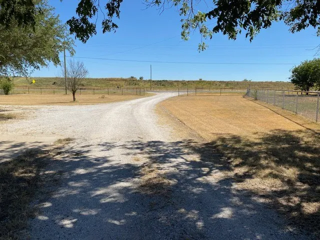 Single Family Residence For Sale in Erath County , 7960 W Fm 8, Stephenville, Texas 76401, 3 Bedroom, 2 Bathroom, 2 Garage spaces, 1,904 Sqft, built in 1965, Price $650,000, mls#21362410, Real Estate Agent in Stephenville, Homes For Sale in Erath county, Homes For Sale in Stephenville, Realtor in Stephenville Texas, Real Estate Brokerage Independent Realty Texas, Luminita Cordes Realtor