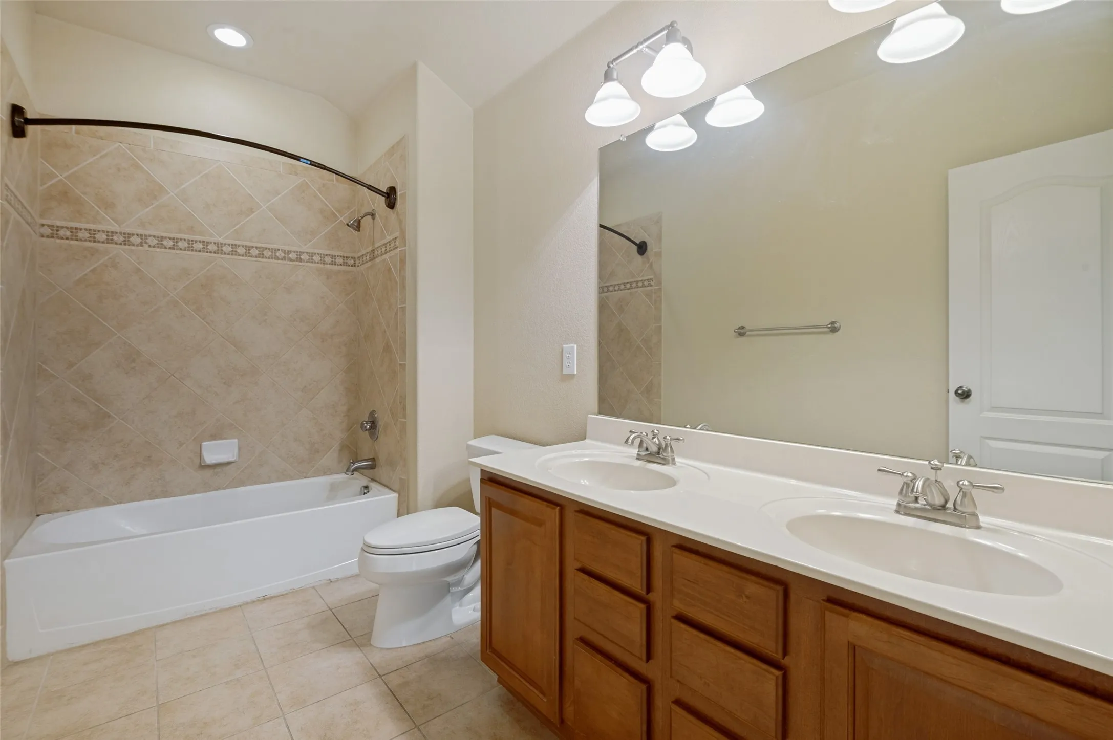 Hall bath upstairs