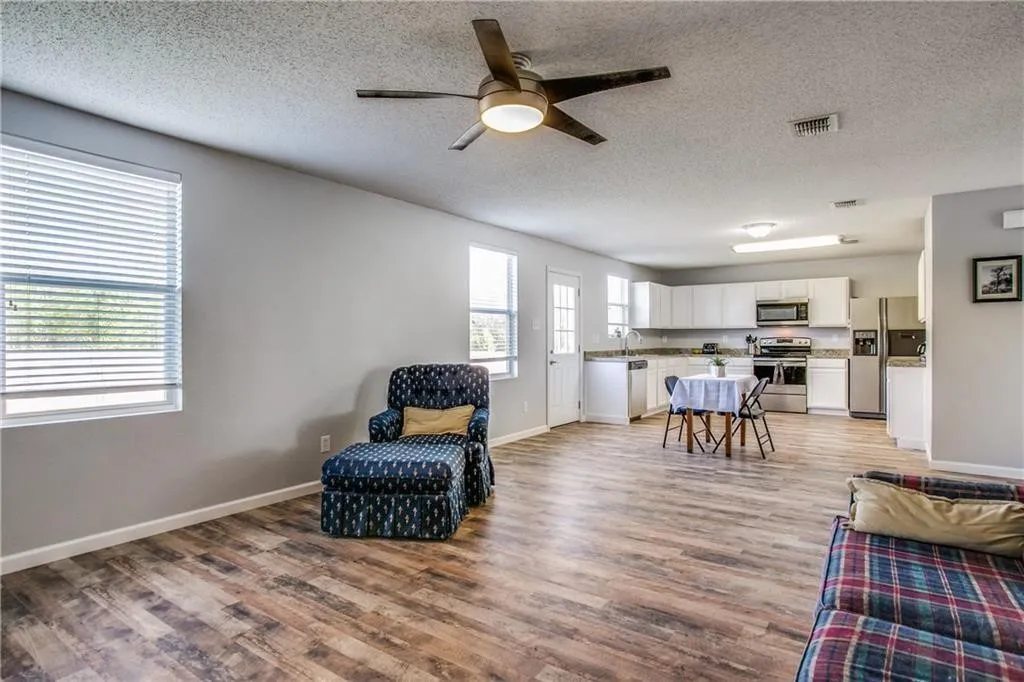 Single Family Residence For Rent in Collin County , 5400 Cedar Mountain Drive, Mc Kinney, Texas 75071, 4 Bedroom, 3 Bathroom, 2 Garage spaces, 2,703 Sqft, built in 2005, mls#21362423, Real Estate Agent in Mc Kinney, Homes For Rent in Collin county, Homes For Rent in Mc Kinney, Realtor in Mc Kinney Texas, Real Estate Brokerage Independent Realty Texas, Luminita Cordes Realtor