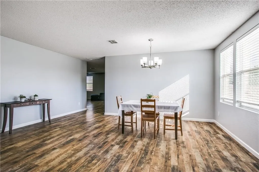 Single Family Residence For Rent in Collin County , 5400 Cedar Mountain Drive, Mc Kinney, Texas 75071, 4 Bedroom, 3 Bathroom, 2 Garage spaces, 2,703 Sqft, built in 2005, mls#21362423, Real Estate Agent in Mc Kinney, Homes For Rent in Collin county, Homes For Rent in Mc Kinney, Realtor in Mc Kinney Texas, Real Estate Brokerage Independent Realty Texas, Luminita Cordes Realtor