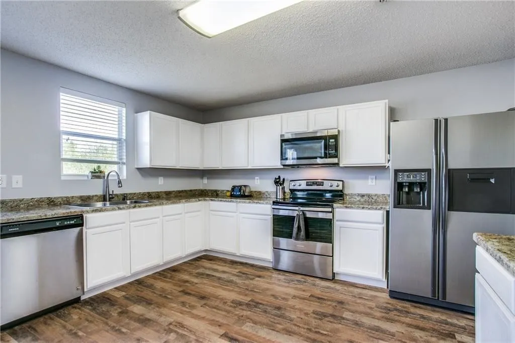 Single Family Residence For Rent in Collin County , 5400 Cedar Mountain Drive, Mc Kinney, Texas 75071, 4 Bedroom, 3 Bathroom, 2 Garage spaces, 2,703 Sqft, built in 2005, mls#21362423, Real Estate Agent in Mc Kinney, Homes For Rent in Collin county, Homes For Rent in Mc Kinney, Realtor in Mc Kinney Texas, Real Estate Brokerage Independent Realty Texas, Luminita Cordes Realtor