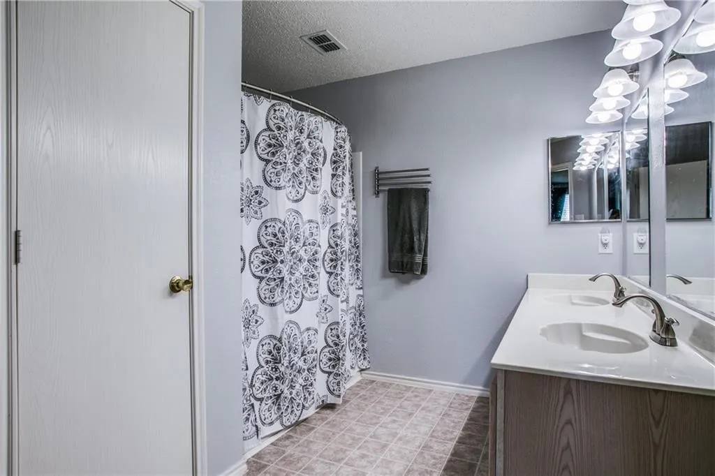 Single Family Residence For Rent in Collin County , 5400 Cedar Mountain Drive, Mc Kinney, Texas 75071, 4 Bedroom, 3 Bathroom, 2 Garage spaces, 2,703 Sqft, built in 2005, mls#21362423, Real Estate Agent in Mc Kinney, Homes For Rent in Collin county, Homes For Rent in Mc Kinney, Realtor in Mc Kinney Texas, Real Estate Brokerage Independent Realty Texas, Luminita Cordes Realtor
