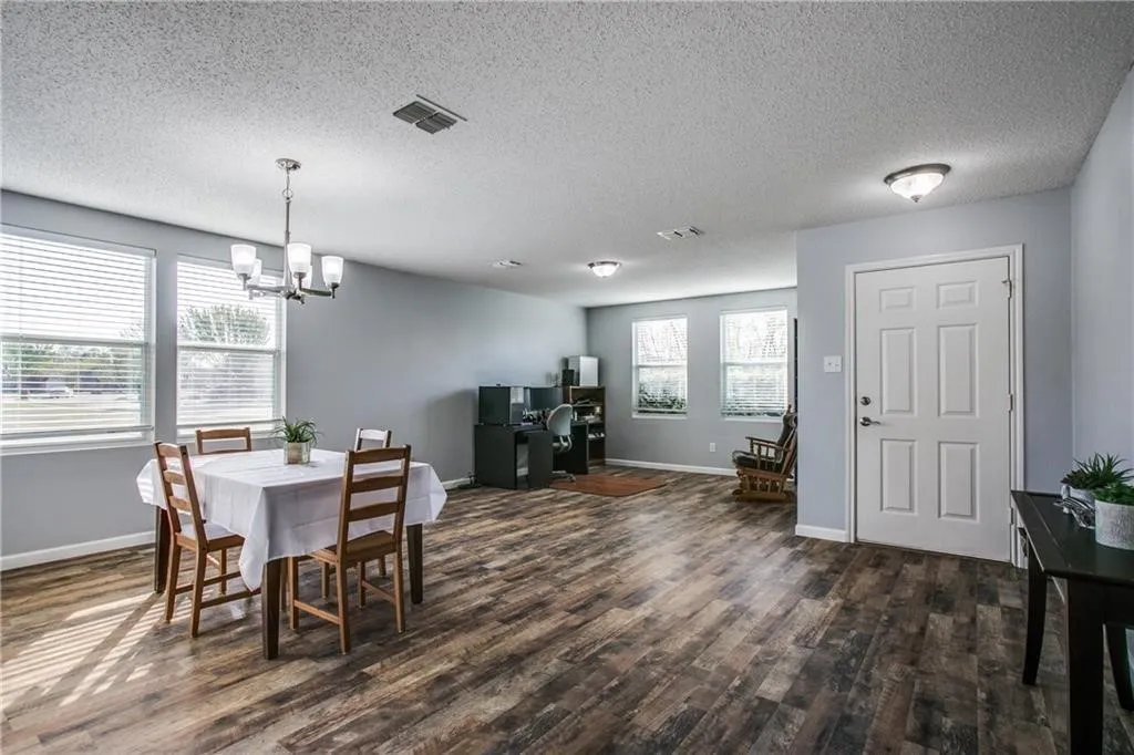 Single Family Residence For Rent in Collin County , 5400 Cedar Mountain Drive, Mc Kinney, Texas 75071, 4 Bedroom, 3 Bathroom, 2 Garage spaces, 2,703 Sqft, built in 2005, mls#21362423, Real Estate Agent in Mc Kinney, Homes For Rent in Collin county, Homes For Rent in Mc Kinney, Realtor in Mc Kinney Texas, Real Estate Brokerage Independent Realty Texas, Luminita Cordes Realtor