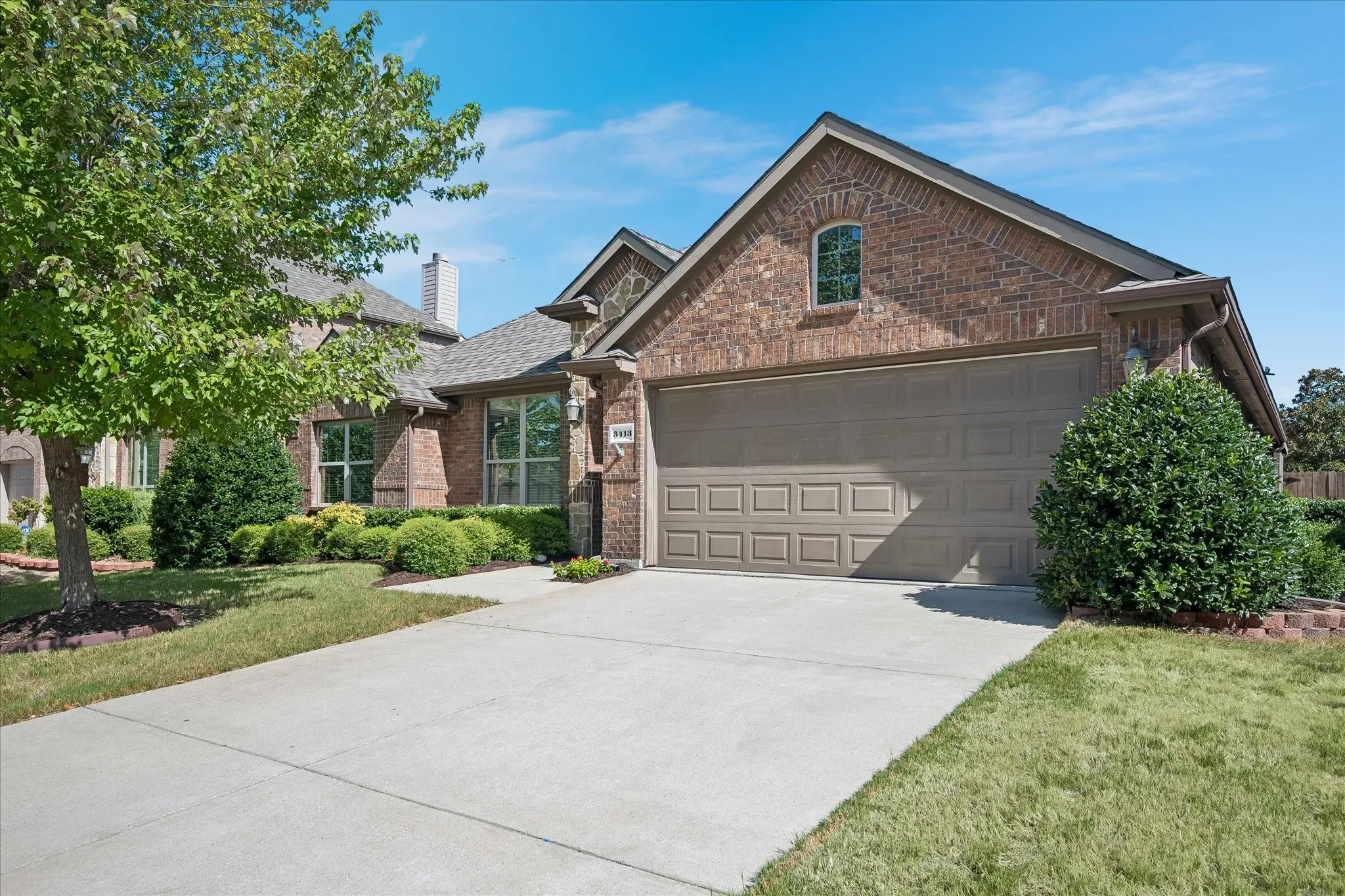 Single Family Residence For Sale in Collin County , 3413 Cedar Lane, Melissa, Texas 75454, 4 Bedroom, 2 Bathroom, 2 Garage spaces, 2,053 Sqft, built in 2014, mls#21347037, Real Estate Agent in Melissa, Homes For Sale in Collin county, Homes For Sale in Melissa, Realtor in Melissa Texas, Real Estate Brokerage Independent Realty Texas, Luminita Cordes Realtor