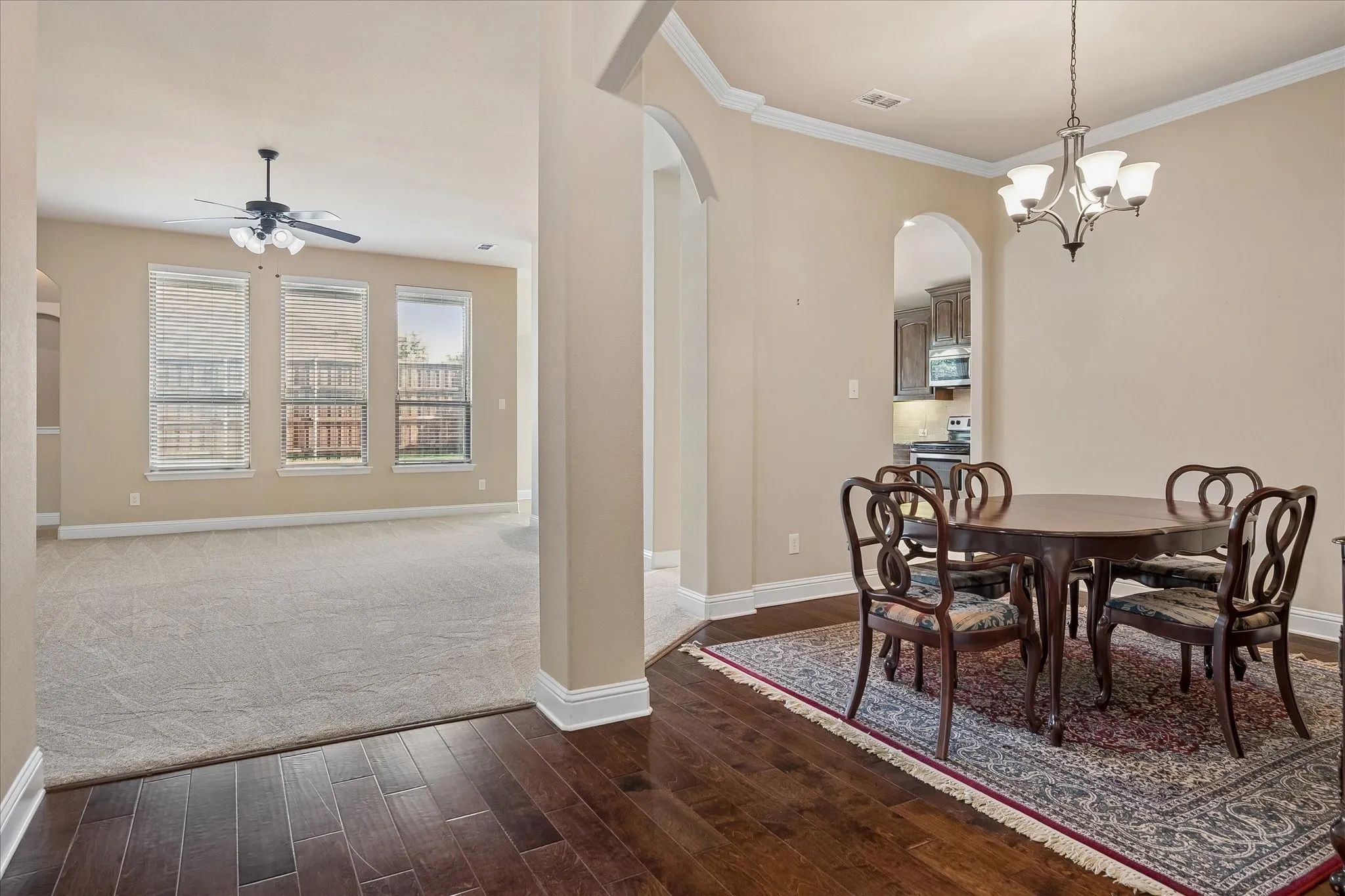 Single Family Residence For Sale in Collin County , 3413 Cedar Lane, Melissa, Texas 75454, 4 Bedroom, 2 Bathroom, 2 Garage spaces, 2,053 Sqft, built in 2014, mls#21347037, Real Estate Agent in Melissa, Homes For Sale in Collin county, Homes For Sale in Melissa, Realtor in Melissa Texas, Real Estate Brokerage Independent Realty Texas, Luminita Cordes Realtor