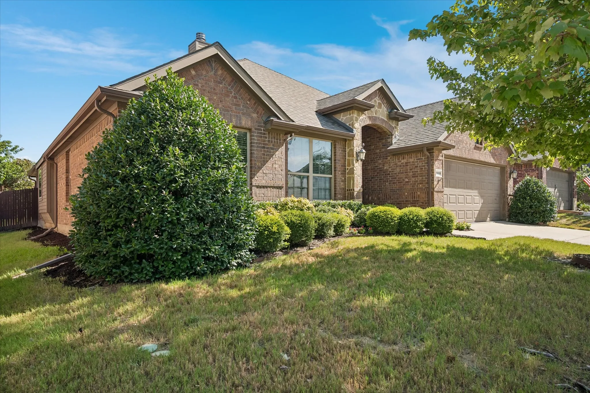 Single Family Residence For Sale in Collin County , 3413 Cedar Lane, Melissa, Texas 75454, 4 Bedroom, 2 Bathroom, 2 Garage spaces, 2,053 Sqft, built in 2014, mls#21347037, Real Estate Agent in Melissa, Homes For Sale in Collin county, Homes For Sale in Melissa, Realtor in Melissa Texas, Real Estate Brokerage Independent Realty Texas, Luminita Cordes Realtor