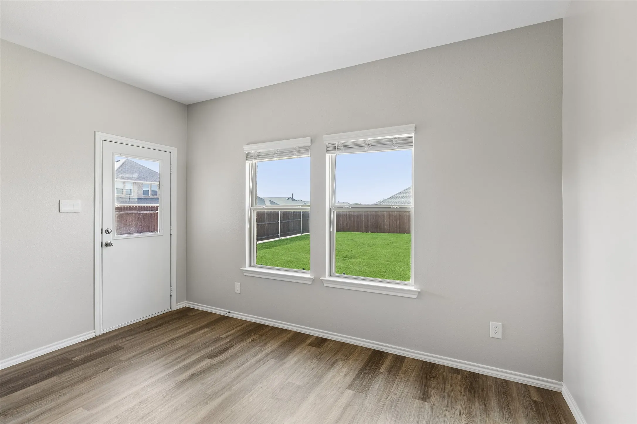 Single Family Residence For Sale in Collin County , 860 Moonwake Drive, Lavon, Texas 75166, 4 Bedroom, 4 Bathroom, 2 Garage spaces, 2,002 Sqft, built in 2023, mls#21362426, Real Estate Agent in Lavon, Homes For Sale in Collin county, Homes For Sale in Lavon, Realtor in Lavon Texas, Real Estate Brokerage Independent Realty Texas, Luminita Cordes Realtor