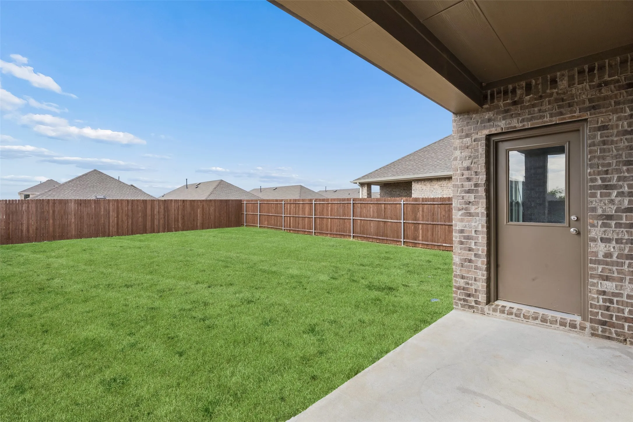 Single Family Residence For Sale in Collin County , 860 Moonwake Drive, Lavon, Texas 75166, 4 Bedroom, 4 Bathroom, 2 Garage spaces, 2,002 Sqft, built in 2023, mls#21362426, Real Estate Agent in Lavon, Homes For Sale in Collin county, Homes For Sale in Lavon, Realtor in Lavon Texas, Real Estate Brokerage Independent Realty Texas, Luminita Cordes Realtor