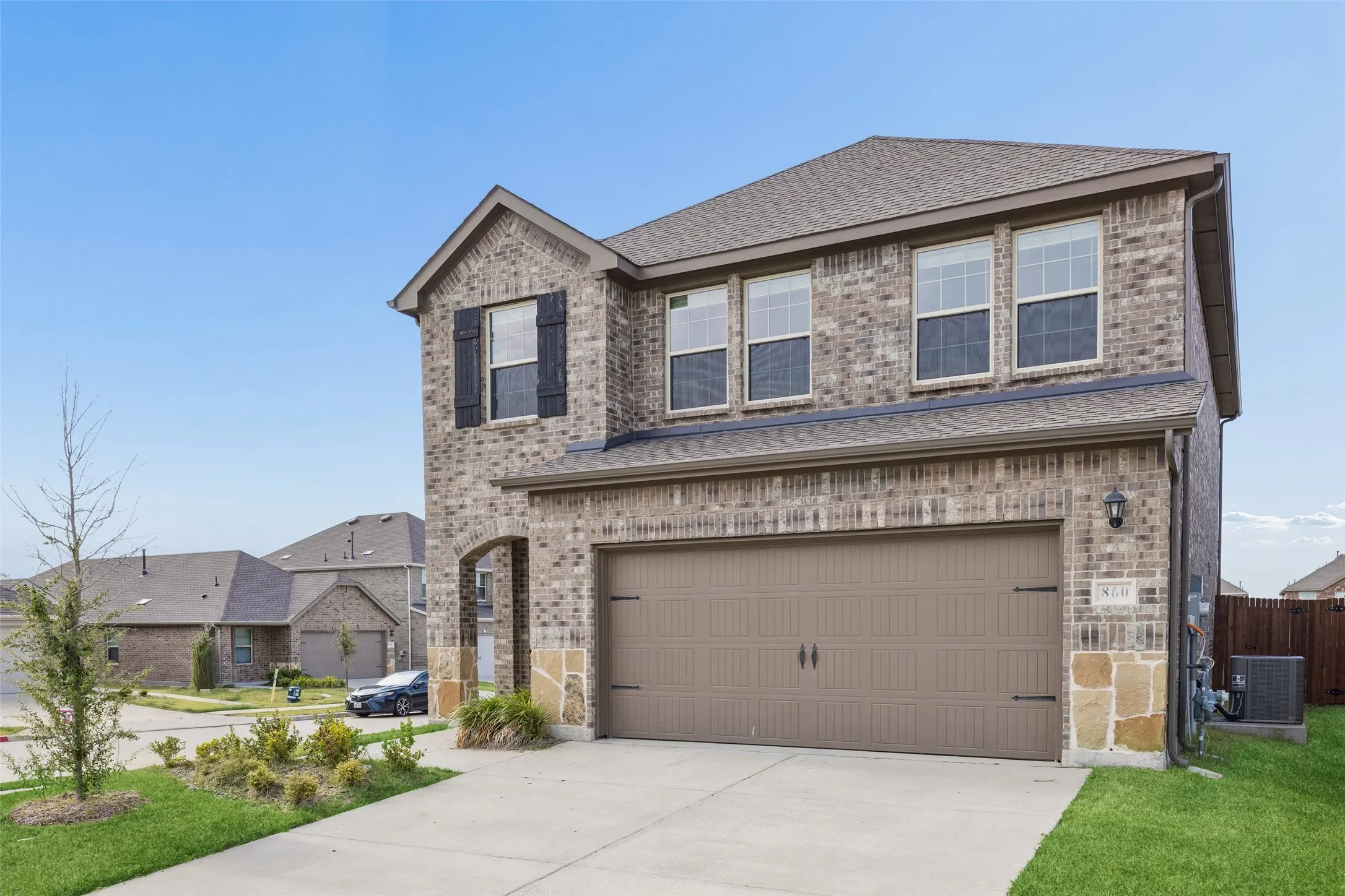 Single Family Residence For Sale in Collin County , 860 Moonwake Drive, Lavon, Texas 75166, 4 Bedroom, 4 Bathroom, 2 Garage spaces, 2,002 Sqft, built in 2023, mls#21362426, Real Estate Agent in Lavon, Homes For Sale in Collin county, Homes For Sale in Lavon, Realtor in Lavon Texas, Real Estate Brokerage Independent Realty Texas, Luminita Cordes Realtor