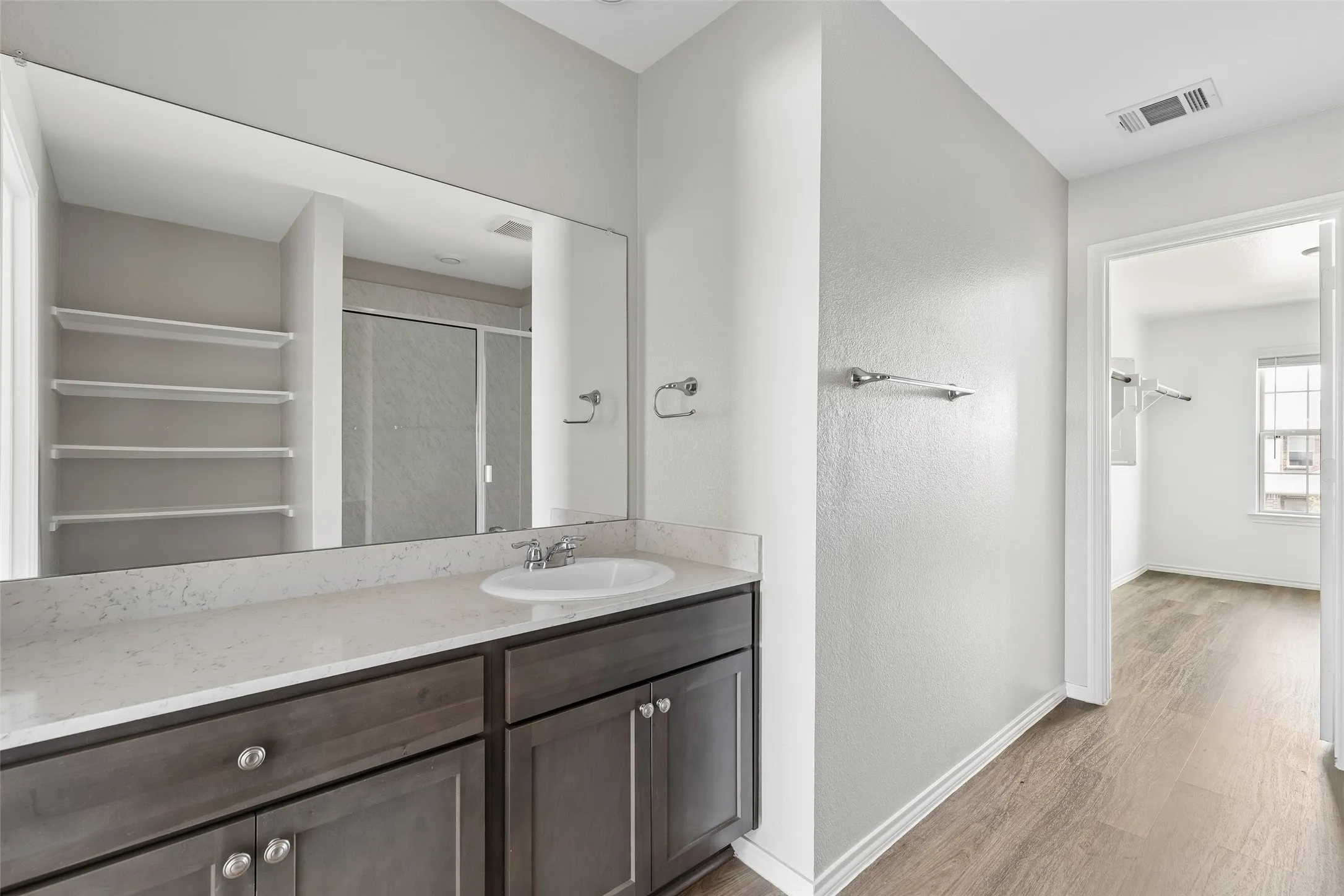 Single Family Residence For Sale in Collin County , 860 Moonwake Drive, Lavon, Texas 75166, 4 Bedroom, 4 Bathroom, 2 Garage spaces, 2,002 Sqft, built in 2023, mls#21362426, Real Estate Agent in Lavon, Homes For Sale in Collin county, Homes For Sale in Lavon, Realtor in Lavon Texas, Real Estate Brokerage Independent Realty Texas, Luminita Cordes Realtor