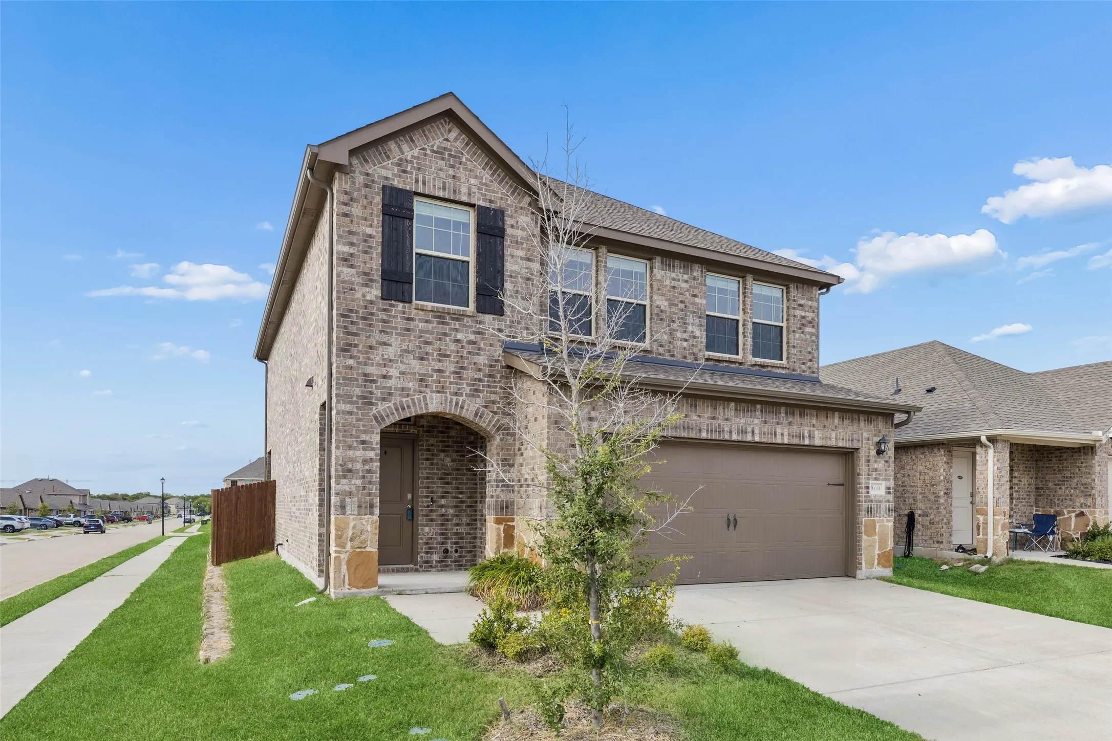 Single Family Residence For Sale in Collin County , 860 Moonwake Drive, Lavon, Texas 75166, 4 Bedroom, 4 Bathroom, 2 Garage spaces, 2,002 Sqft, built in 2023, mls#21362426, Real Estate Agent in Lavon, Homes For Sale in Collin county, Homes For Sale in Lavon, Realtor in Lavon Texas, Real Estate Brokerage Independent Realty Texas, Luminita Cordes Realtor