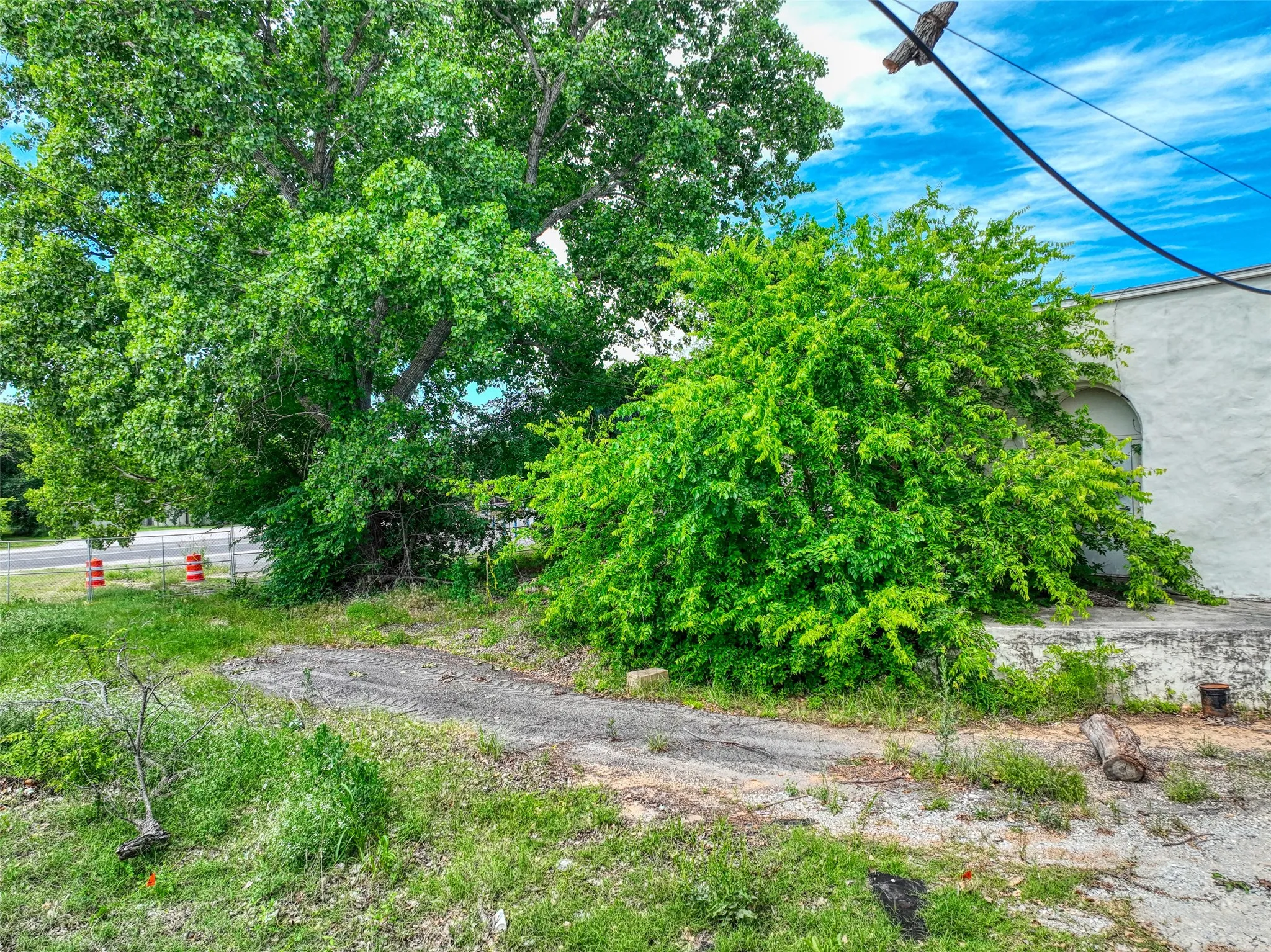 Improved Land For Sale in Wise County , 110 N Wickham Street, Alvord, Texas 76225, 0, 0, Garage spaces, 0 Sqft, built in 1920, Price $59,900, mls#21362430, Real Estate Agent in Alvord, Homes For Sale in Wise county, Homes For Sale in Alvord, Realtor in Alvord Texas, Real Estate Brokerage Independent Realty Texas, Luminita Cordes Realtor