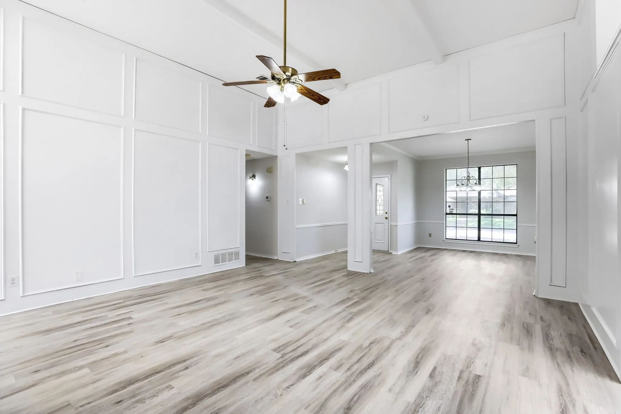Single Family Residence For Sale in Dallas County , 734 Swallow Drive, Coppell, Texas 75019, 3 Bedroom, 2 Bathroom, 2 Garage spaces, 1,828 Sqft, built in 1985, mls#21360676, Real Estate Agent in Coppell, Homes For Sale in Dallas county, Homes For Sale in Coppell, Realtor in Coppell Texas, Real Estate Brokerage Independent Realty Texas, Luminita Cordes Realtor
