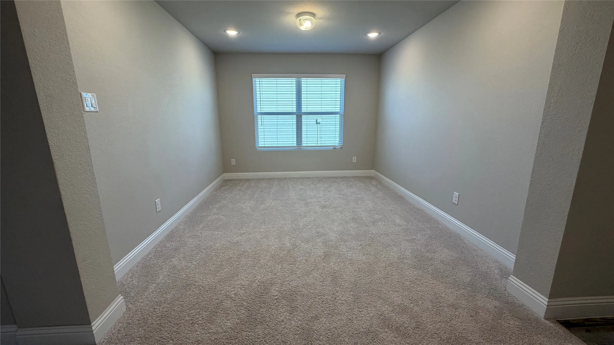 Single Family Residence For Rent in Johnson County , 621 Quail Meadows Drive, Cleburne, Texas 76031, 3 Bedroom, 2 Bathroom, 2 Garage spaces, 1,791 Sqft, built in 2021, Price $2,250, mls#21361268, Real Estate Agent in Cleburne, Homes For Rent in Johnson county, Homes For Rent in Cleburne, Realtor in Cleburne Texas, Real Estate Brokerage Independent Realty Texas, Luminita Cordes Realtor