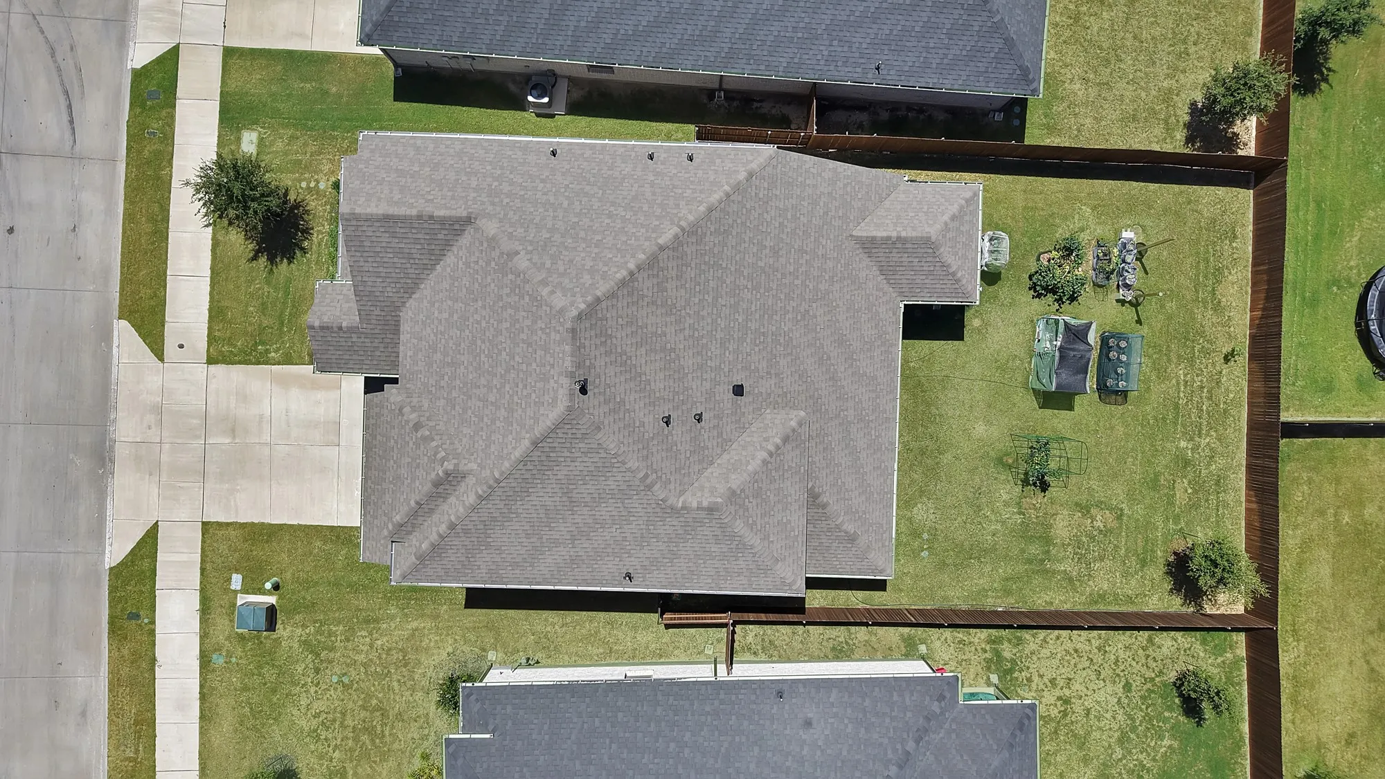 Single Family Residence For Sale in Tarrant County , 10621 Tuxinaw Trail, Fort Worth, Texas 76179, 5 Bedroom, 3 Bathroom, 2 Garage spaces, 3,015 Sqft, built in 2023, mls#21361632, Real Estate Agent in Fort Worth, Homes For Sale in Tarrant county, Homes For Sale in Fort Worth, Realtor in Fort Worth Texas, Real Estate Brokerage Independent Realty Texas, Luminita Cordes Realtor