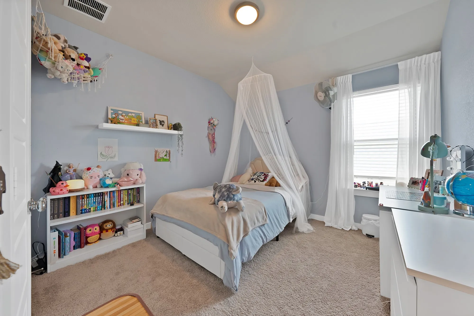 Single Family Residence For Sale in Tarrant County , 10621 Tuxinaw Trail, Fort Worth, Texas 76179, 5 Bedroom, 3 Bathroom, 2 Garage spaces, 3,015 Sqft, built in 2023, mls#21361632, Real Estate Agent in Fort Worth, Homes For Sale in Tarrant county, Homes For Sale in Fort Worth, Realtor in Fort Worth Texas, Real Estate Brokerage Independent Realty Texas, Luminita Cordes Realtor