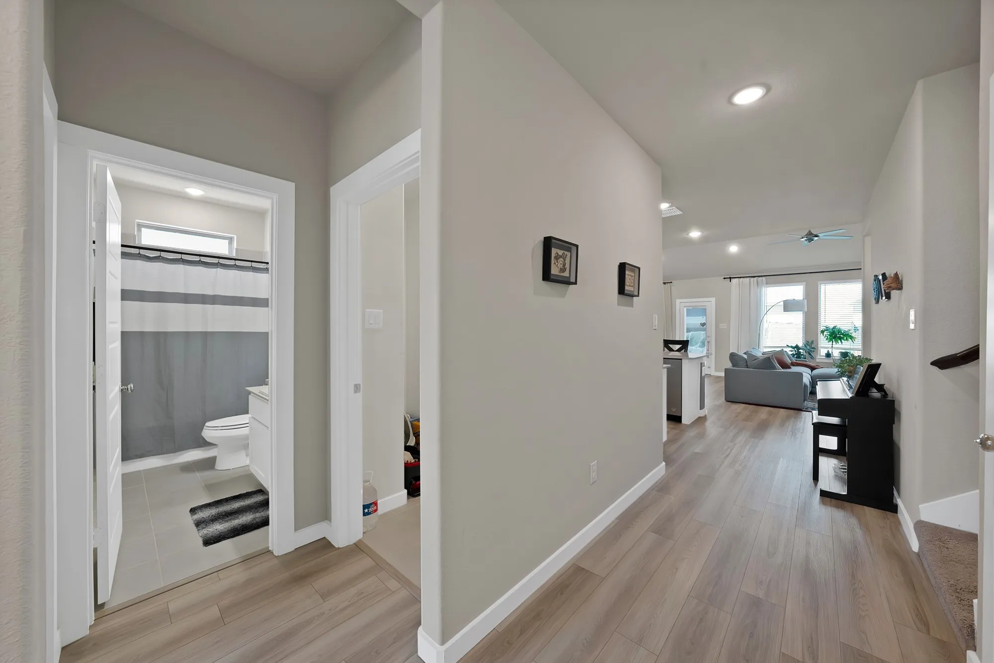 Single Family Residence For Sale in Tarrant County , 10621 Tuxinaw Trail, Fort Worth, Texas 76179, 5 Bedroom, 3 Bathroom, 2 Garage spaces, 3,015 Sqft, built in 2023, mls#21361632, Real Estate Agent in Fort Worth, Homes For Sale in Tarrant county, Homes For Sale in Fort Worth, Realtor in Fort Worth Texas, Real Estate Brokerage Independent Realty Texas, Luminita Cordes Realtor