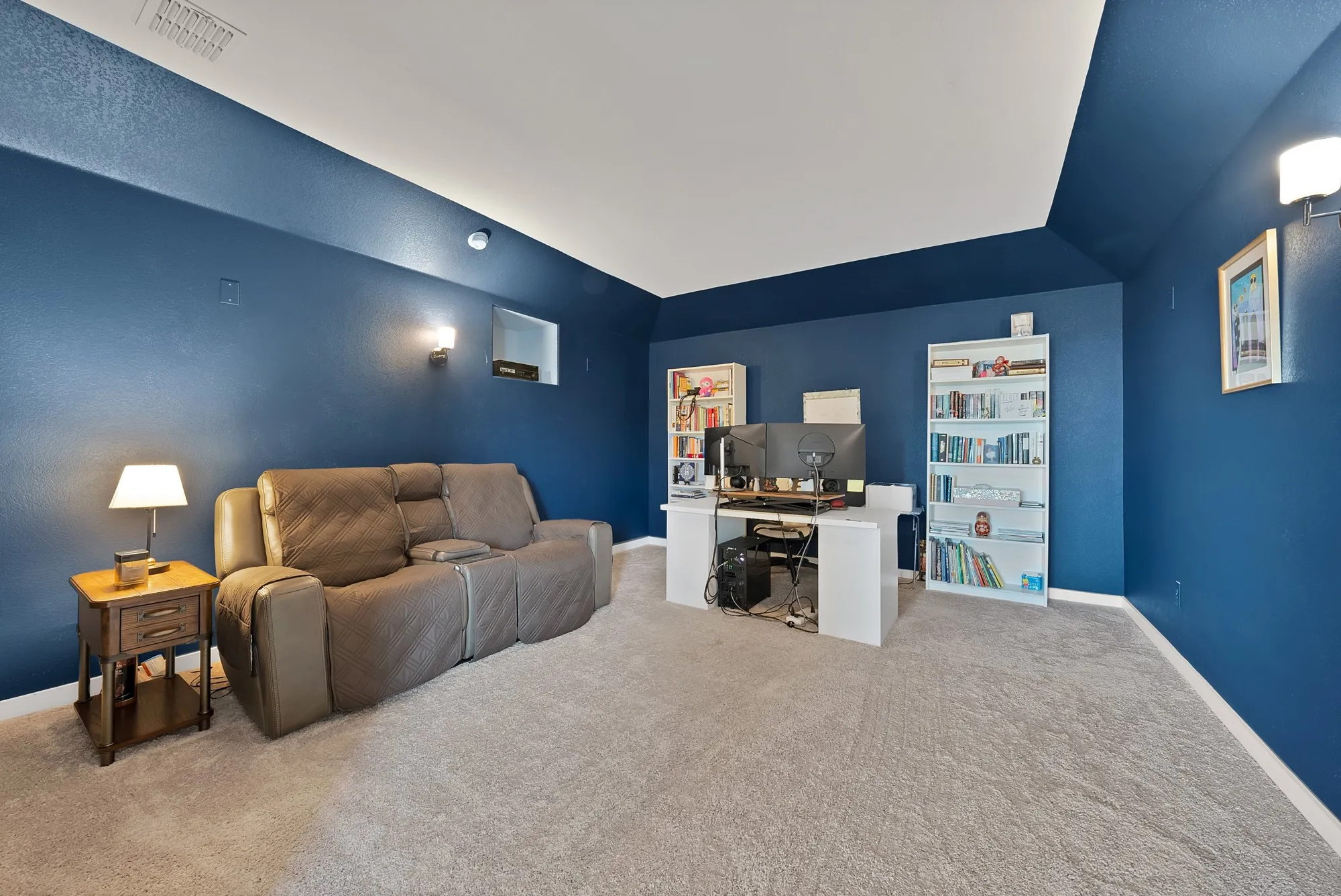 Single Family Residence For Sale in Tarrant County , 10621 Tuxinaw Trail, Fort Worth, Texas 76179, 5 Bedroom, 3 Bathroom, 2 Garage spaces, 3,015 Sqft, built in 2023, mls#21361632, Real Estate Agent in Fort Worth, Homes For Sale in Tarrant county, Homes For Sale in Fort Worth, Realtor in Fort Worth Texas, Real Estate Brokerage Independent Realty Texas, Luminita Cordes Realtor