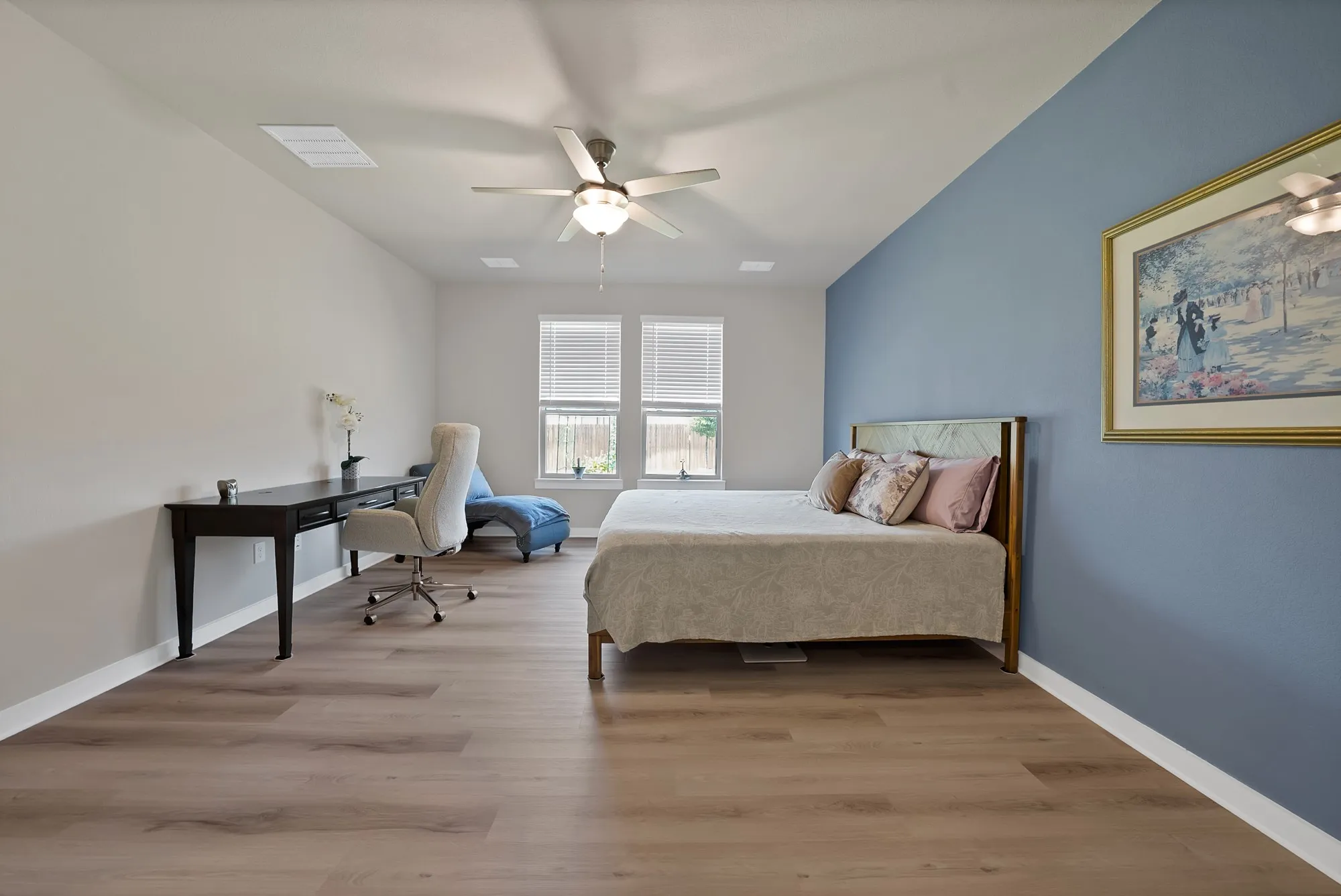 Single Family Residence For Sale in Tarrant County , 10621 Tuxinaw Trail, Fort Worth, Texas 76179, 5 Bedroom, 3 Bathroom, 2 Garage spaces, 3,015 Sqft, built in 2023, mls#21361632, Real Estate Agent in Fort Worth, Homes For Sale in Tarrant county, Homes For Sale in Fort Worth, Realtor in Fort Worth Texas, Real Estate Brokerage Independent Realty Texas, Luminita Cordes Realtor