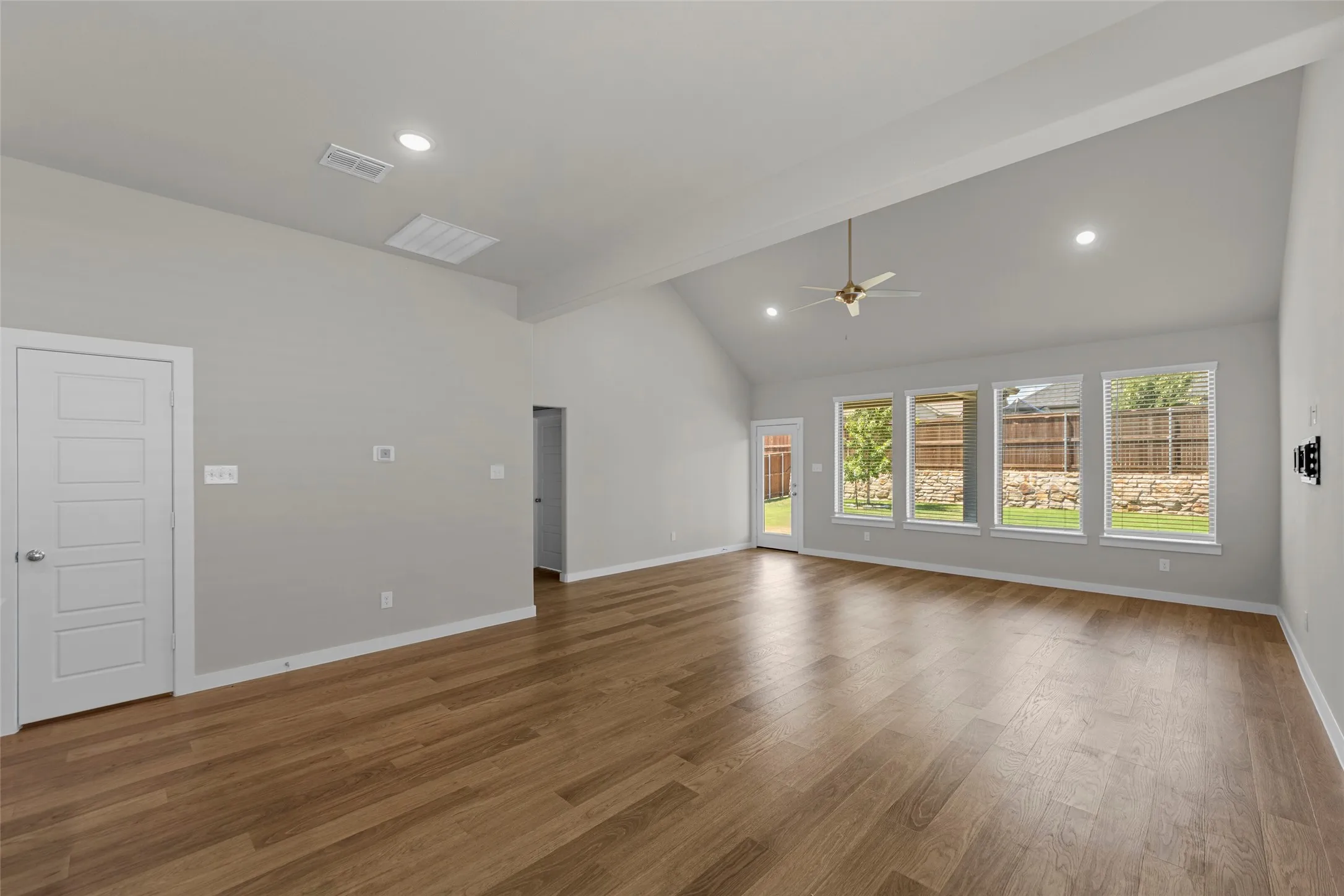 Single Family Residence For Sale in Collin County , 3818 Livingston Drive, Farmersville, Texas 75442, 4 Bedroom, 3 Bathroom, 2 Garage spaces, 2,472 Sqft, built in 2024, mls#21357201, Real Estate Agent in Farmersville, Homes For Sale in Collin county, Homes For Sale in Farmersville, Realtor in Farmersville Texas, Real Estate Brokerage Independent Realty Texas, Luminita Cordes Realtor