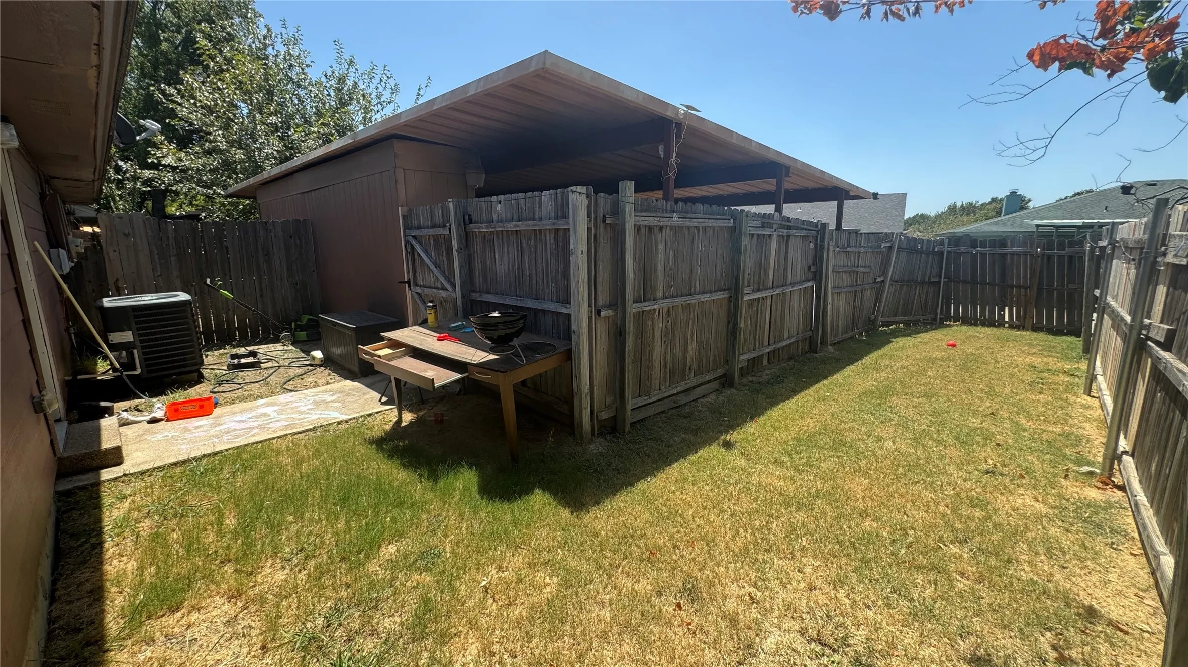 Duplex For Sale in Tarrant County , 1036 Enfilar Lane, Arlington, Texas 76017, 4 Bedroom, 4 Bathroom, Garage spaces, 0 Sqft, built in 1987, mls#21361412, Real Estate Agent in Arlington, Homes For Sale in Tarrant county, Homes For Sale in Arlington, Realtor in Arlington Texas, Real Estate Brokerage Independent Realty Texas, Luminita Cordes Realtor