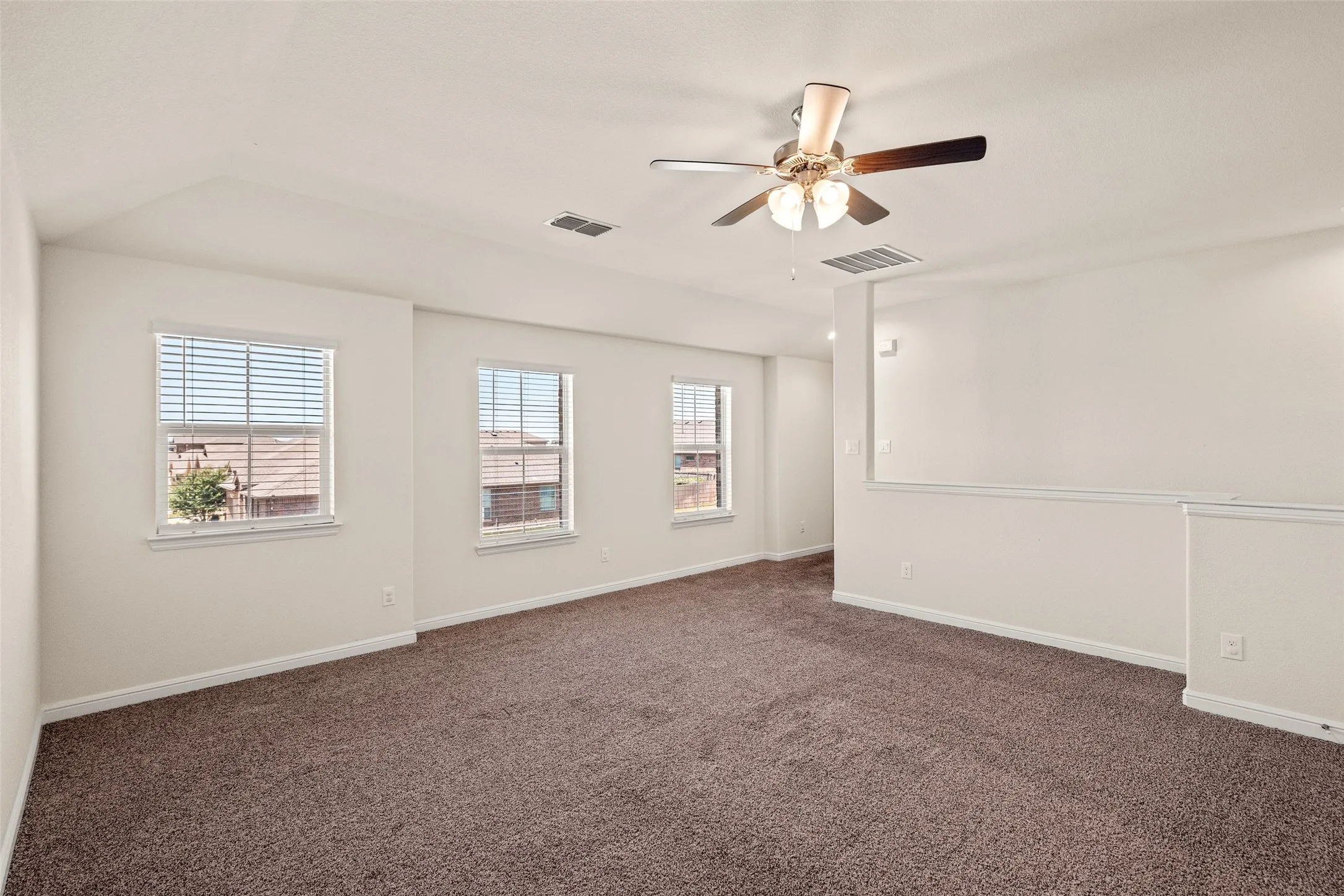 Single Family Residence For Rent in Tarrant County , 9404 Blaine Drive, Fort Worth, Texas 76177, 5 Bedroom, 3 Bathroom, 2 Garage spaces, 2,630 Sqft, built in 2019, mls#21362451, Real Estate Agent in Fort Worth, Homes For Rent in Tarrant county, Homes For Rent in Fort Worth, Realtor in Fort Worth Texas, Real Estate Brokerage Independent Realty Texas, Luminita Cordes Realtor