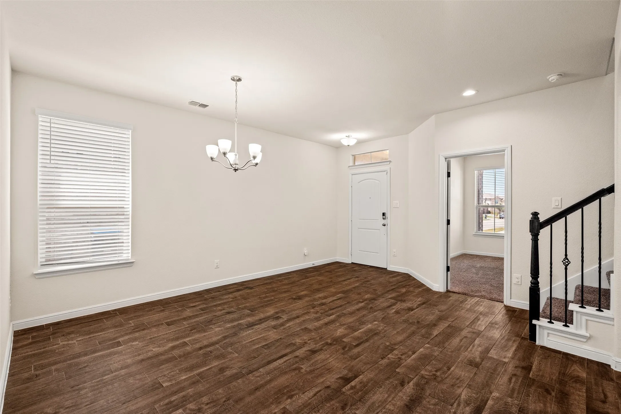 Single Family Residence For Rent in Tarrant County , 9404 Blaine Drive, Fort Worth, Texas 76177, 5 Bedroom, 3 Bathroom, 2 Garage spaces, 2,630 Sqft, built in 2019, mls#21362451, Real Estate Agent in Fort Worth, Homes For Rent in Tarrant county, Homes For Rent in Fort Worth, Realtor in Fort Worth Texas, Real Estate Brokerage Independent Realty Texas, Luminita Cordes Realtor
