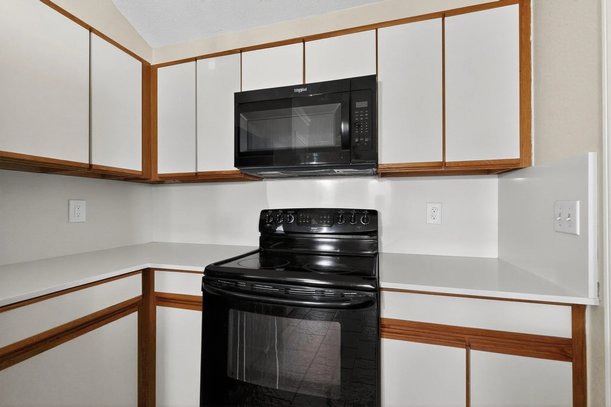 Single Family Residence For Rent in Dallas County , 936 Sugarberry Drive, Coppell, Texas 75019, 3 Bedroom, 2 Bathroom, 2 Garage spaces, 1,408 Sqft, built in 1983, mls#21362437, Real Estate Agent in Coppell, Homes For Rent in Dallas county, Homes For Rent in Coppell, Realtor in Coppell Texas, Real Estate Brokerage Independent Realty Texas, Luminita Cordes Realtor