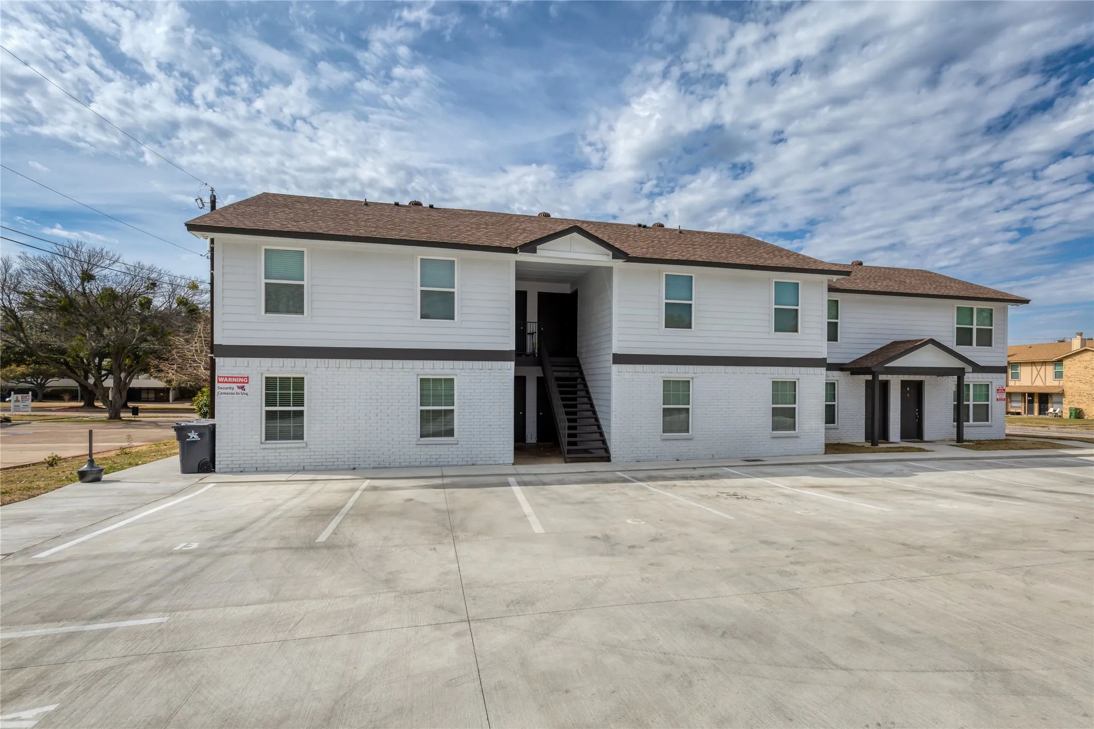 Apartment For Rent in Tarrant County , 2016 Paisley Drive C, Arlington, Texas 76015, 2 Bedroom, 1 Bathroom, Garage spaces, 1,080 Sqft, built in 1979, mls#21348195, Real Estate Agent in Arlington, Homes For Rent in Tarrant county, Homes For Rent in Arlington, Realtor in Arlington Texas, Real Estate Brokerage Independent Realty Texas, Luminita Cordes Realtor