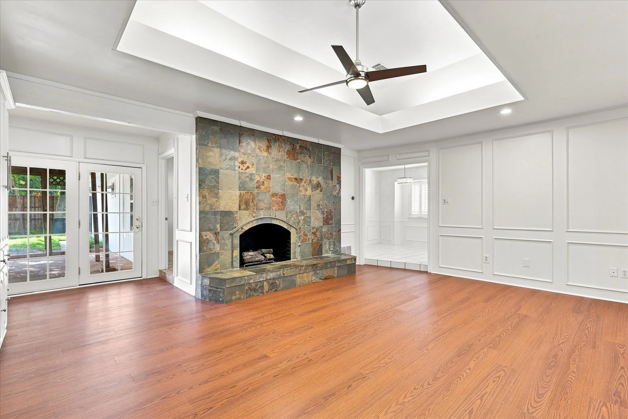 Single Family Residence For Sale in Dallas County , 8721 Flint Falls Drive, Dallas, Texas 75243, 4 Bedroom, 3 Bathroom, 2 Garage spaces, 2,189 Sqft, built in 1976, mls#21362465, Real Estate Agent in Dallas, Homes For Sale in Dallas county, Homes For Sale in Dallas, Realtor in Dallas Texas, Real Estate Brokerage Independent Realty Texas, Luminita Cordes Realtor