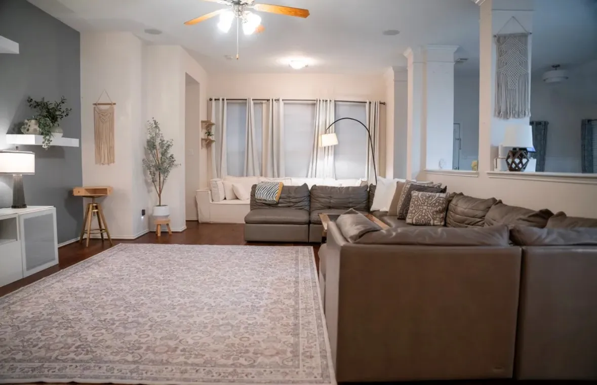 Single Family Residence For Rent in Tarrant County , 8241 Grayson Way, Watauga, Texas 76148, 4 Bedroom, 4 Bathroom, 2 Garage spaces, 3,185 Sqft, built in 2005, mls#21362463, Real Estate Agent in Watauga, Homes For Rent in Tarrant county, Homes For Rent in Watauga, Realtor in Watauga Texas, Real Estate Brokerage Independent Realty Texas, Luminita Cordes Realtor