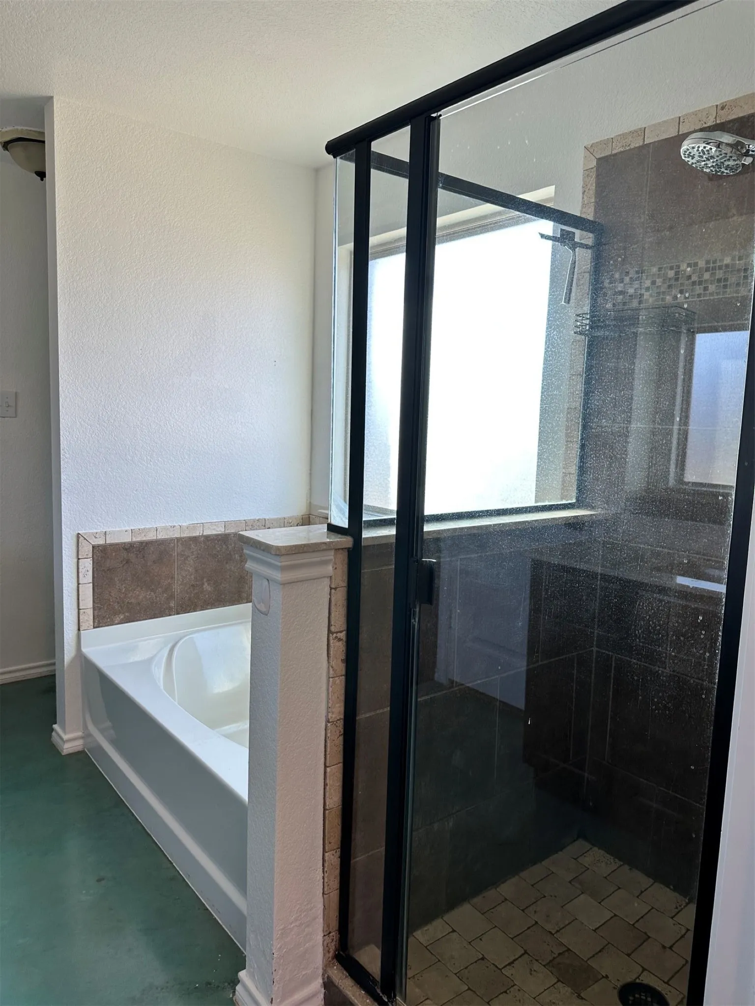 Single Family Residence For Sale in Erath County , 805 Wind Song, Stephenville, Texas 76401, 3 Bedroom, 2 Bathroom, 2 Garage spaces, 1,628 Sqft, built in 2015, mls#21361383, Real Estate Agent in Stephenville, Homes For Sale in Erath county, Homes For Sale in Stephenville, Realtor in Stephenville Texas, Real Estate Brokerage Independent Realty Texas, Luminita Cordes Realtor