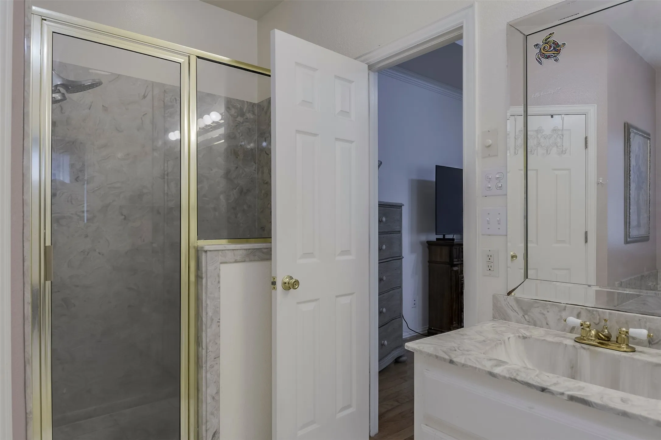 Single Family Residence For Sale in Ellis County , 137 Cactus Road, Waxahachie, Texas 75165, 4 Bedroom, 3 Bathroom, 3 Garage spaces, 2,835 Sqft, built in 1999, mls#21361544, Real Estate Agent in Waxahachie, Homes For Sale in Ellis county, Homes For Sale in Waxahachie, Realtor in Waxahachie Texas, Real Estate Brokerage Independent Realty Texas, Luminita Cordes Realtor