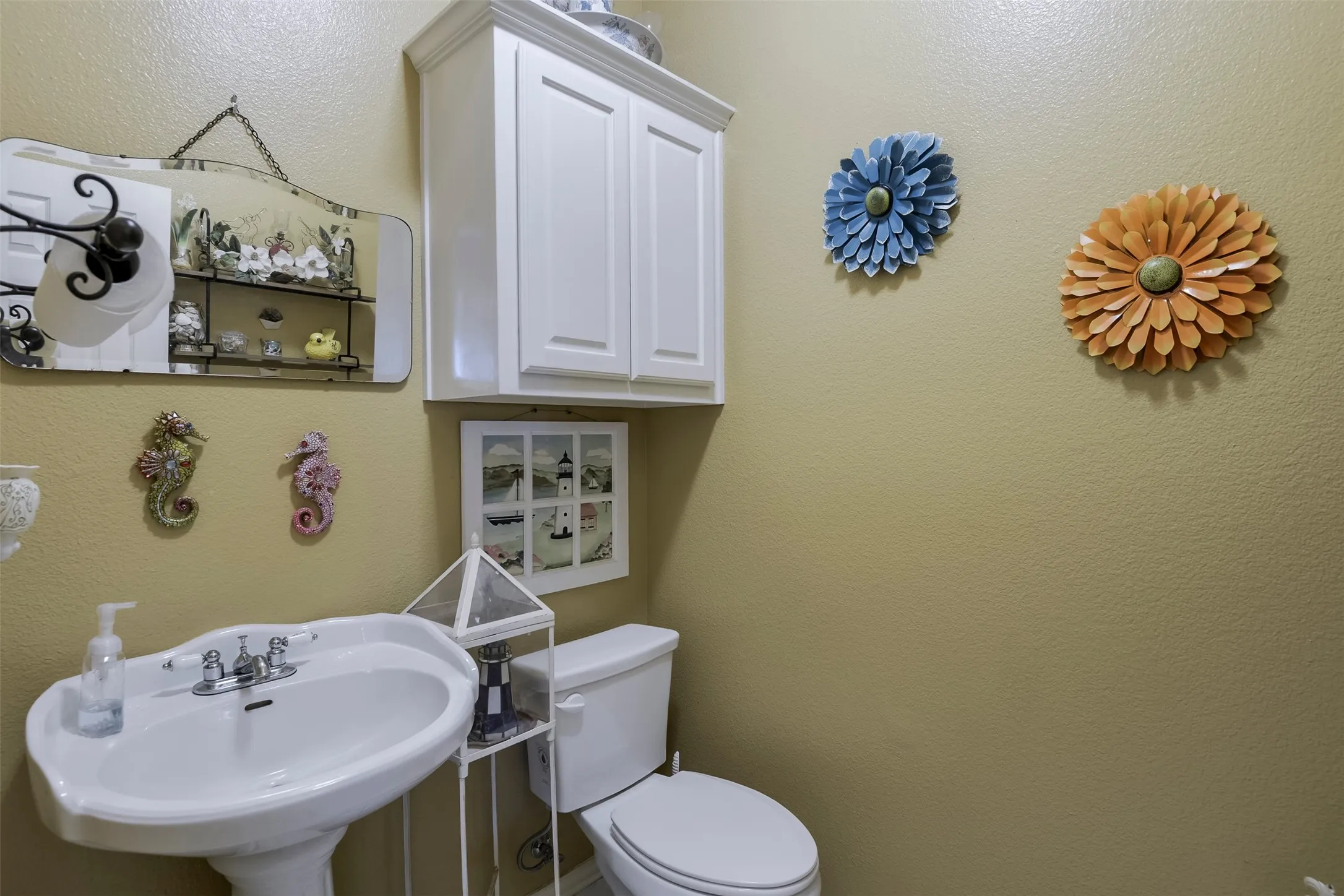 Single Family Residence For Sale in Ellis County , 137 Cactus Road, Waxahachie, Texas 75165, 4 Bedroom, 3 Bathroom, 3 Garage spaces, 2,835 Sqft, built in 1999, mls#21361544, Real Estate Agent in Waxahachie, Homes For Sale in Ellis county, Homes For Sale in Waxahachie, Realtor in Waxahachie Texas, Real Estate Brokerage Independent Realty Texas, Luminita Cordes Realtor