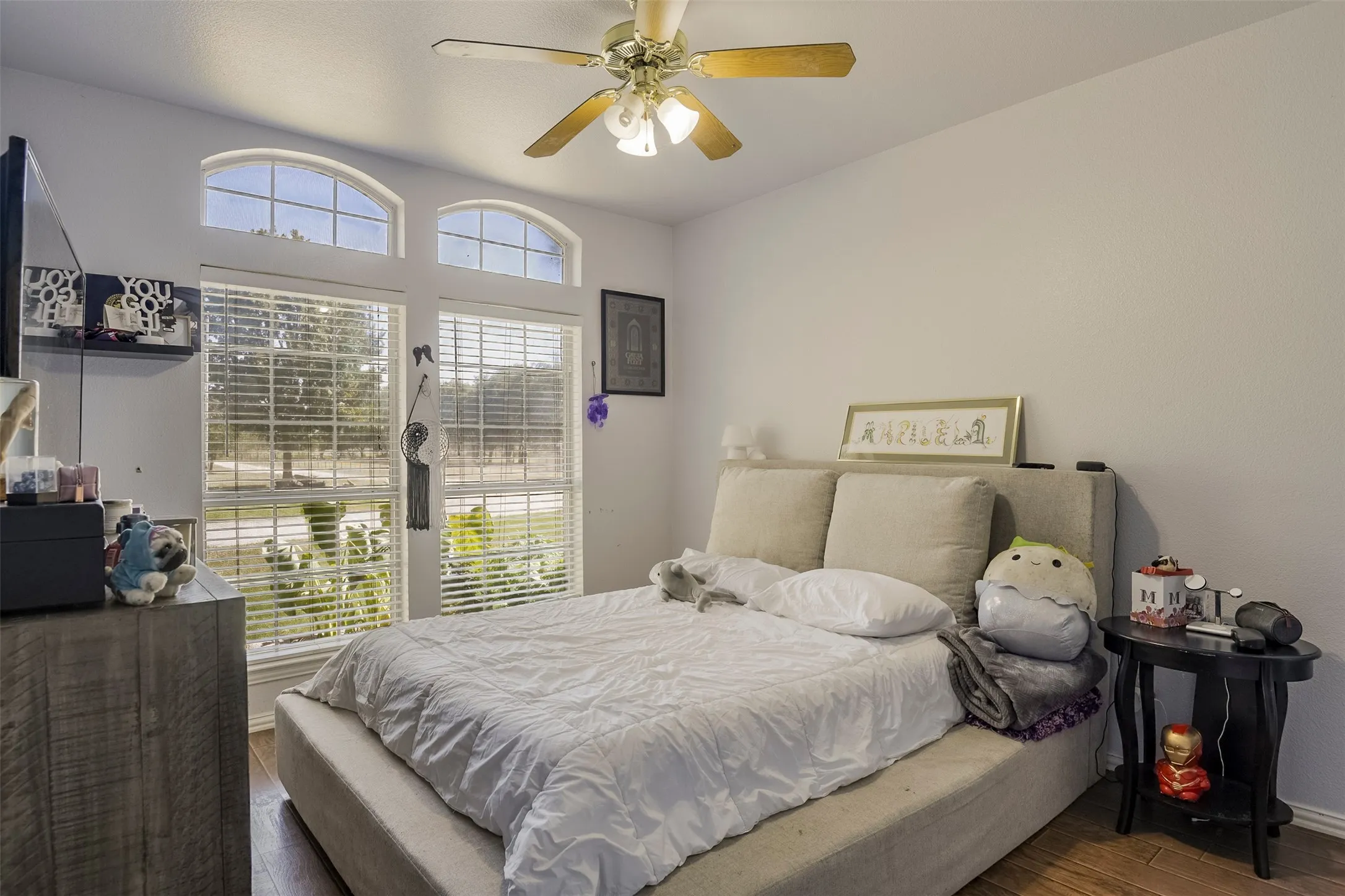 Single Family Residence For Sale in Ellis County , 137 Cactus Road, Waxahachie, Texas 75165, 4 Bedroom, 3 Bathroom, 3 Garage spaces, 2,835 Sqft, built in 1999, mls#21361544, Real Estate Agent in Waxahachie, Homes For Sale in Ellis county, Homes For Sale in Waxahachie, Realtor in Waxahachie Texas, Real Estate Brokerage Independent Realty Texas, Luminita Cordes Realtor