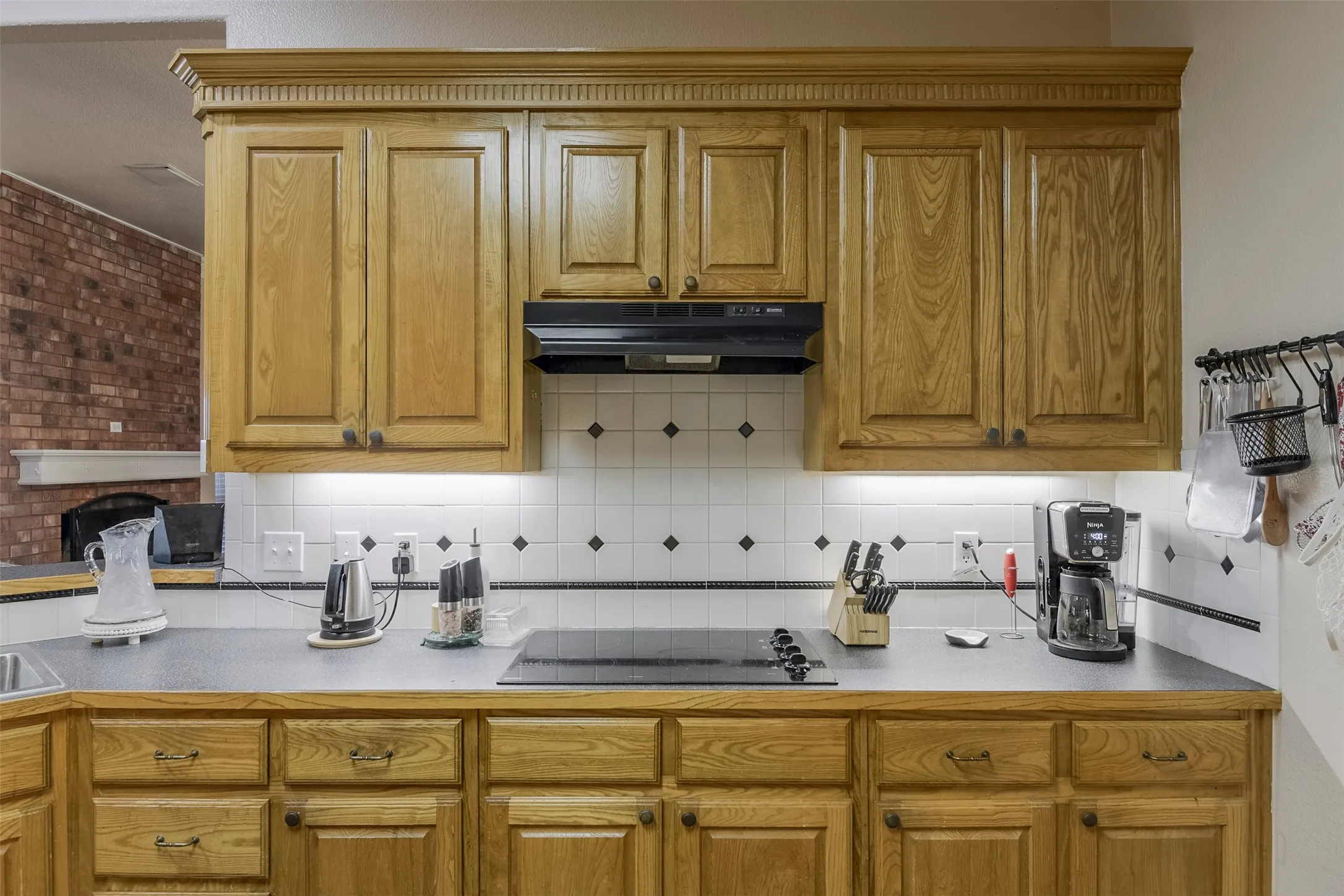 Single Family Residence For Sale in Ellis County , 137 Cactus Road, Waxahachie, Texas 75165, 4 Bedroom, 3 Bathroom, 3 Garage spaces, 2,835 Sqft, built in 1999, mls#21361544, Real Estate Agent in Waxahachie, Homes For Sale in Ellis county, Homes For Sale in Waxahachie, Realtor in Waxahachie Texas, Real Estate Brokerage Independent Realty Texas, Luminita Cordes Realtor