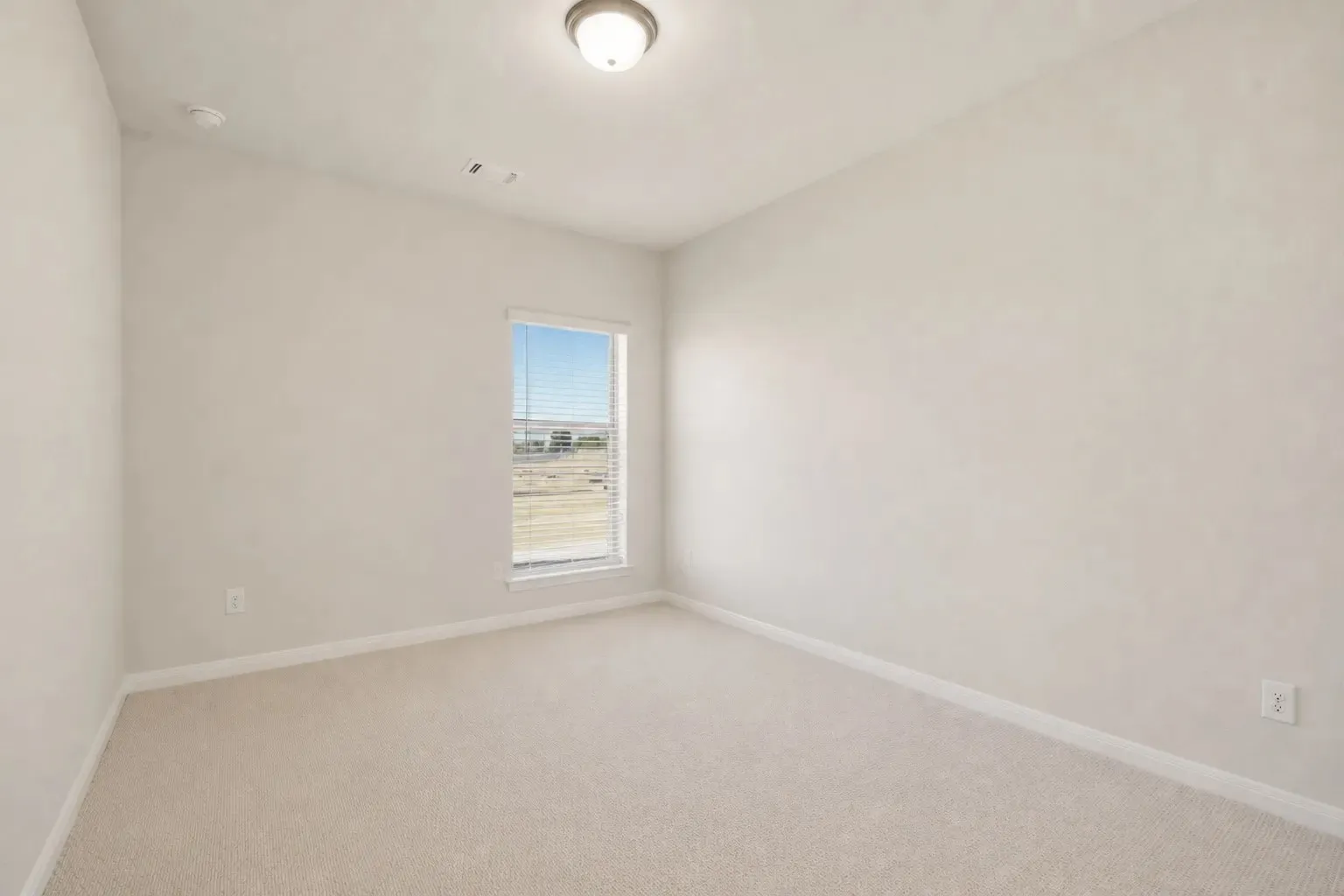 Upstairs bedroom 3.