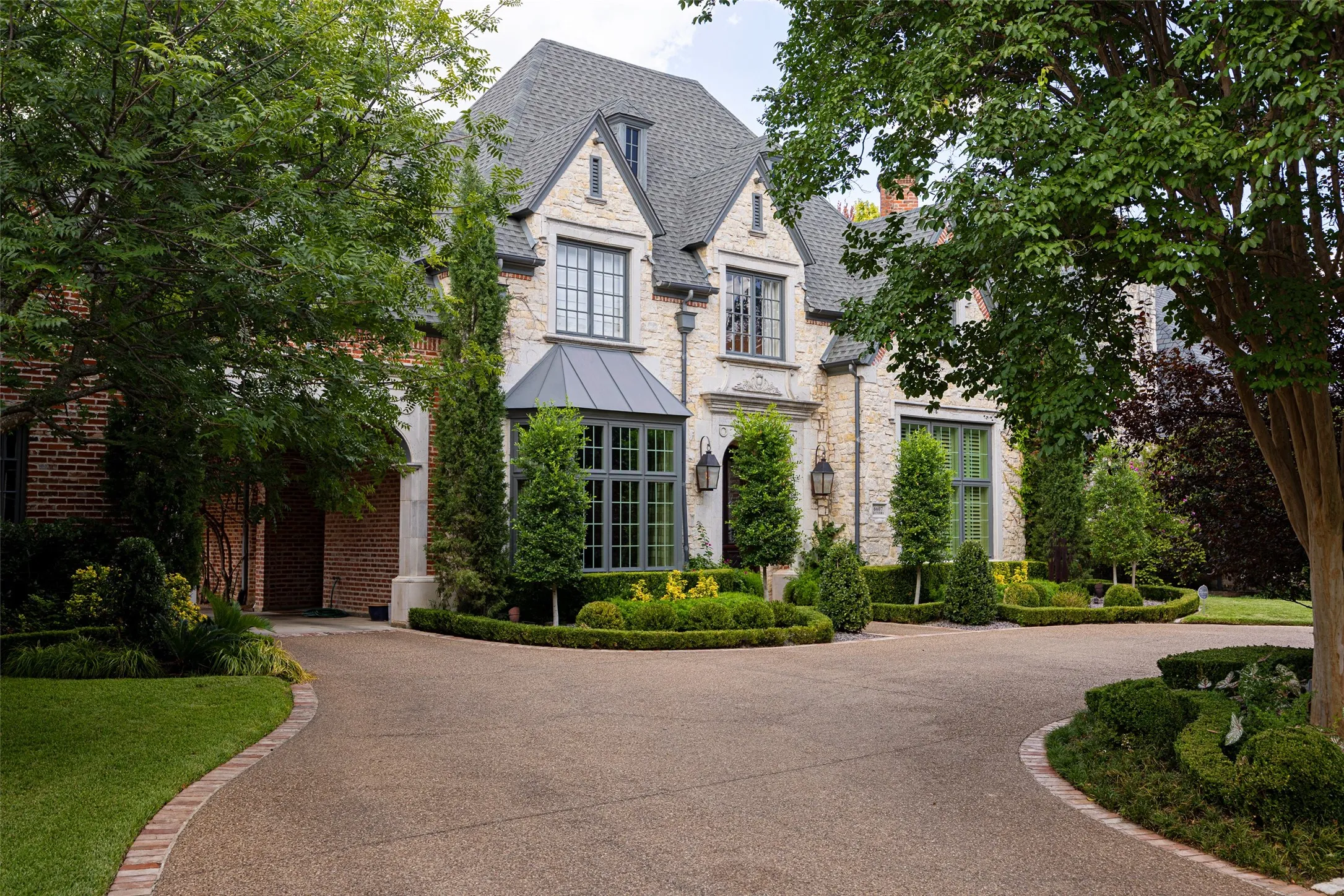 Single Family Residence For Sale in Dallas County , 6607 Glendora Avenue, Dallas, Texas 75230, 5 Bedroom, 6 Bathroom, 3 Garage spaces, 6,471 Sqft, built in 1999, mls#21362150, Real Estate Agent in Dallas, Homes For Sale in Dallas county, Homes For Sale in Dallas, Realtor in Dallas Texas, Real Estate Brokerage Independent Realty Texas, Luminita Cordes Realtor