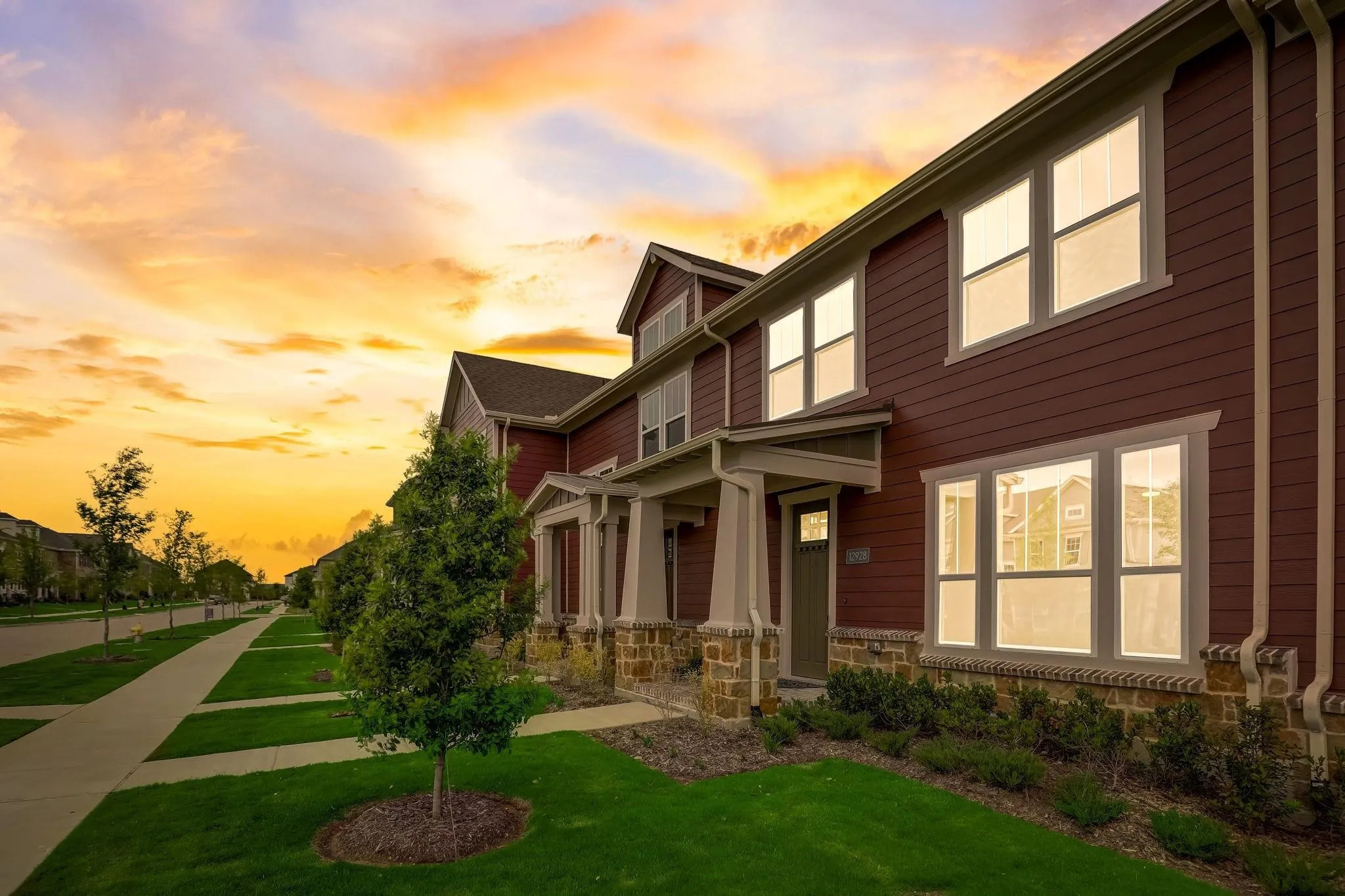 Townhouse For Rent in Collin County , 12928 Teton Street, Frisco, Texas 75035, 3 Bedroom, 3 Bathroom, 2 Garage spaces, 1,976 Sqft, built in 2023, mls#21362397, Real Estate Agent in Frisco, Homes For Rent in Collin county, Homes For Rent in Frisco, Realtor in Frisco Texas, Real Estate Brokerage Independent Realty Texas, Luminita Cordes Realtor