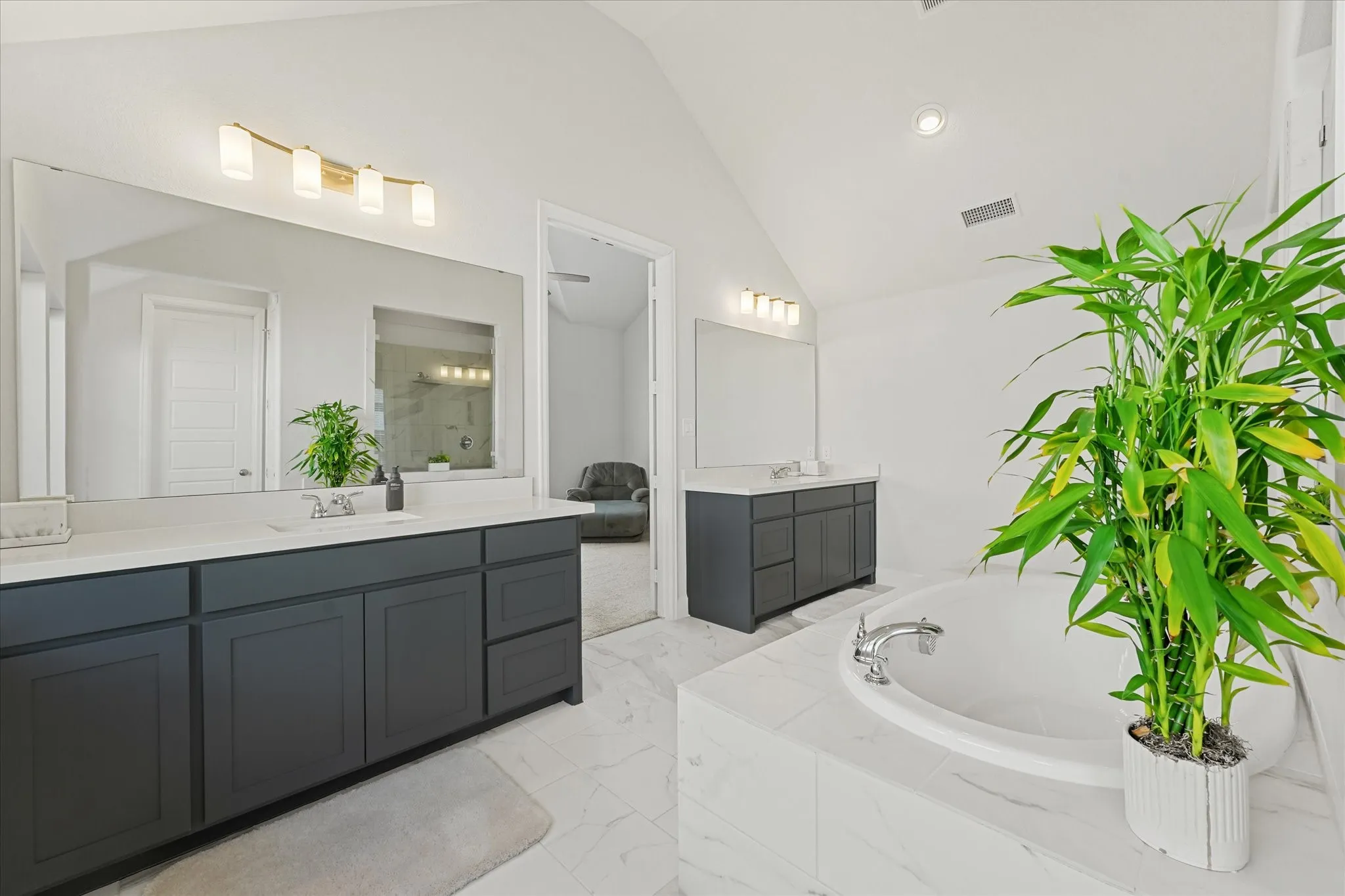 Single Family Residence For Rent in Denton County , 3316 Honey Suckle Lane, Little Elm, Texas 75068, 4 Bedroom, 4 Bathroom, 3 Garage spaces, 2,900 Sqft, built in 2023, mls#21362483, Real Estate Agent in Little Elm, Homes For Rent in Denton county, Homes For Rent in Little Elm, Realtor in Little Elm Texas, Real Estate Brokerage Independent Realty Texas, Luminita Cordes Realtor