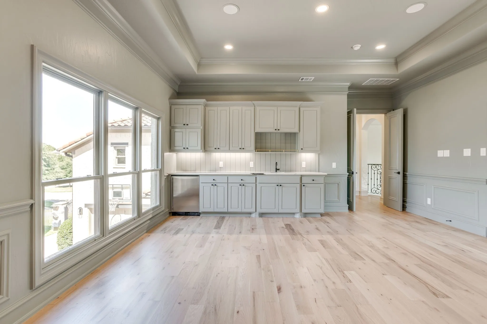 Single Family Residence For Sale in Tarrant County , 4648 Palencia Drive, Fort Worth, Texas 76126, 5 Bedroom, 7 Bathroom, 4 Garage spaces, 6,221 Sqft, built in 2008, mls#21348716, Real Estate Agent in Fort Worth, Homes For Sale in Tarrant county, Homes For Sale in Fort Worth, Realtor in Fort Worth Texas, Real Estate Brokerage Independent Realty Texas, Luminita Cordes Realtor
