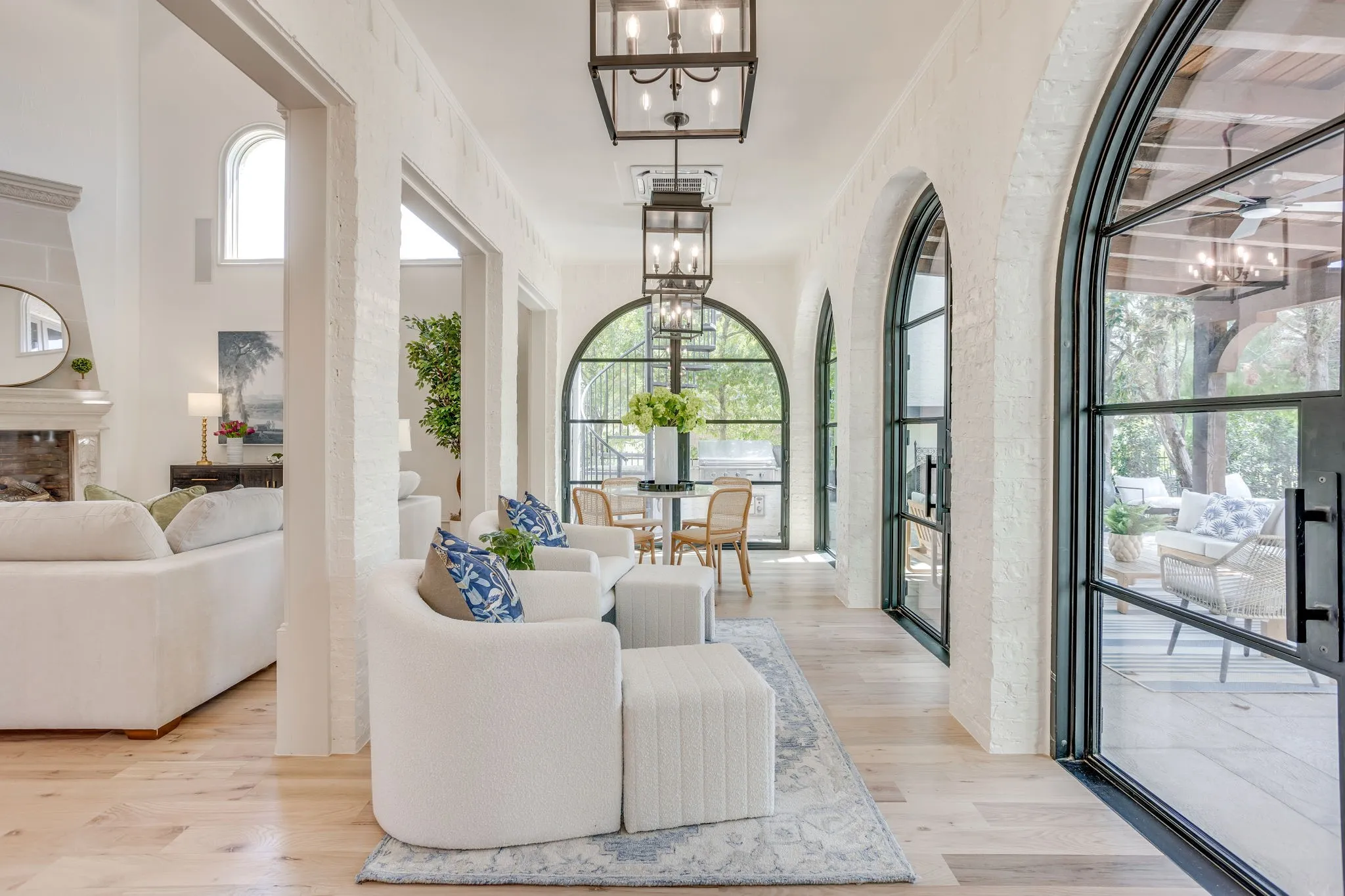 Single Family Residence For Sale in Tarrant County , 4648 Palencia Drive, Fort Worth, Texas 76126, 5 Bedroom, 7 Bathroom, 4 Garage spaces, 6,221 Sqft, built in 2008, mls#21348716, Real Estate Agent in Fort Worth, Homes For Sale in Tarrant county, Homes For Sale in Fort Worth, Realtor in Fort Worth Texas, Real Estate Brokerage Independent Realty Texas, Luminita Cordes Realtor
