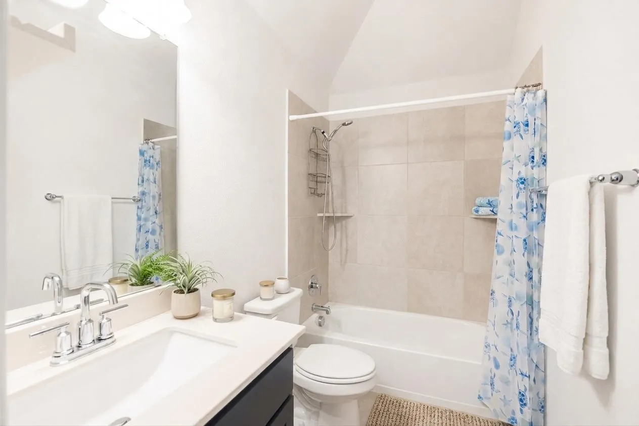 Single Family Residence For Sale in Dallas County , 1655 Fagan Street, Farmers Branch, Texas 75234, 4 Bedroom, 4 Bathroom, 3 Garage spaces, 3,288 Sqft, built in 2021, mls#21356716, Real Estate Agent in Farmers Branch, Homes For Sale in Dallas county, Homes For Sale in Farmers Branch, Realtor in Farmers Branch Texas, Real Estate Brokerage Independent Realty Texas, Luminita Cordes Realtor