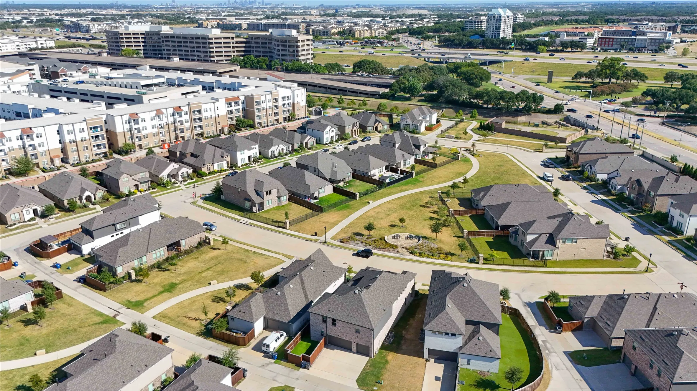 Single Family Residence For Sale in Dallas County , 1655 Fagan Street, Farmers Branch, Texas 75234, 4 Bedroom, 4 Bathroom, 3 Garage spaces, 3,288 Sqft, built in 2021, mls#21356716, Real Estate Agent in Farmers Branch, Homes For Sale in Dallas county, Homes For Sale in Farmers Branch, Realtor in Farmers Branch Texas, Real Estate Brokerage Independent Realty Texas, Luminita Cordes Realtor