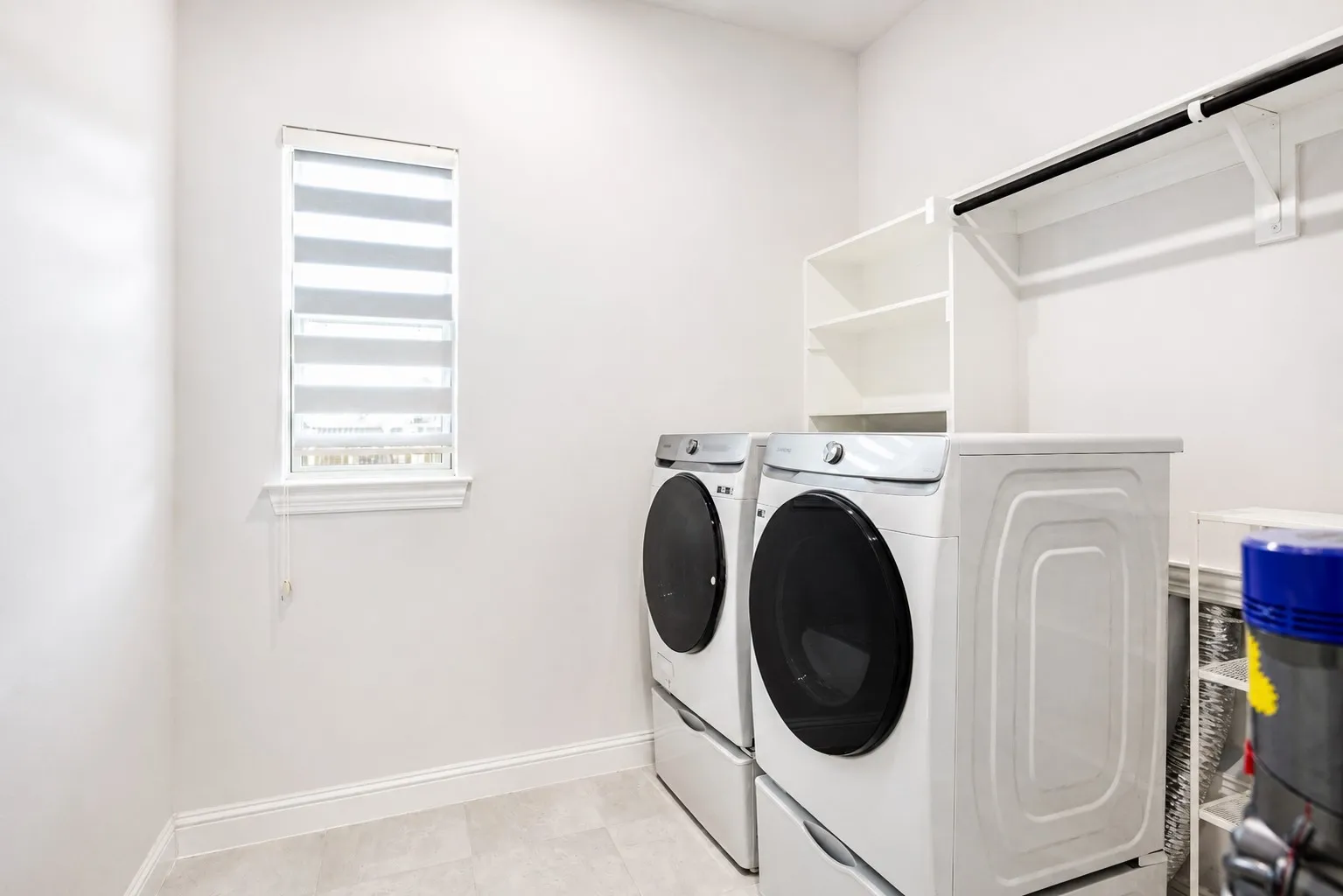 Single Family Residence For Sale in Dallas County , 1655 Fagan Street, Farmers Branch, Texas 75234, 4 Bedroom, 4 Bathroom, 3 Garage spaces, 3,288 Sqft, built in 2021, mls#21356716, Real Estate Agent in Farmers Branch, Homes For Sale in Dallas county, Homes For Sale in Farmers Branch, Realtor in Farmers Branch Texas, Real Estate Brokerage Independent Realty Texas, Luminita Cordes Realtor