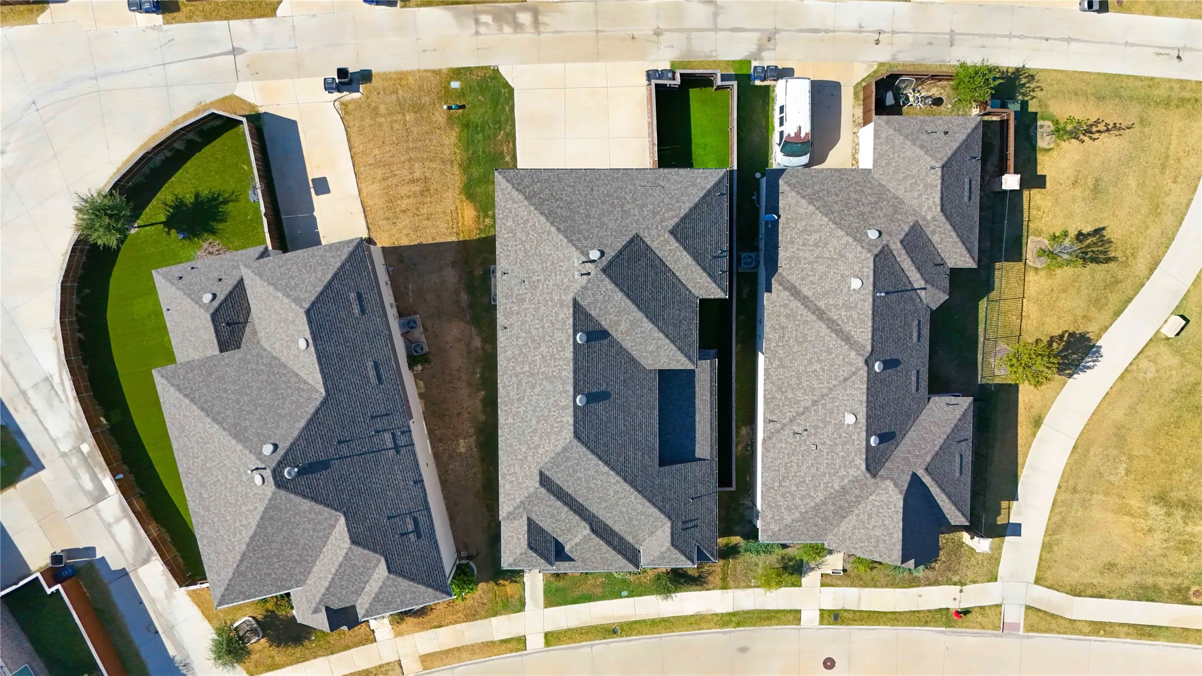 Single Family Residence For Sale in Dallas County , 1655 Fagan Street, Farmers Branch, Texas 75234, 4 Bedroom, 4 Bathroom, 3 Garage spaces, 3,288 Sqft, built in 2021, mls#21356716, Real Estate Agent in Farmers Branch, Homes For Sale in Dallas county, Homes For Sale in Farmers Branch, Realtor in Farmers Branch Texas, Real Estate Brokerage Independent Realty Texas, Luminita Cordes Realtor