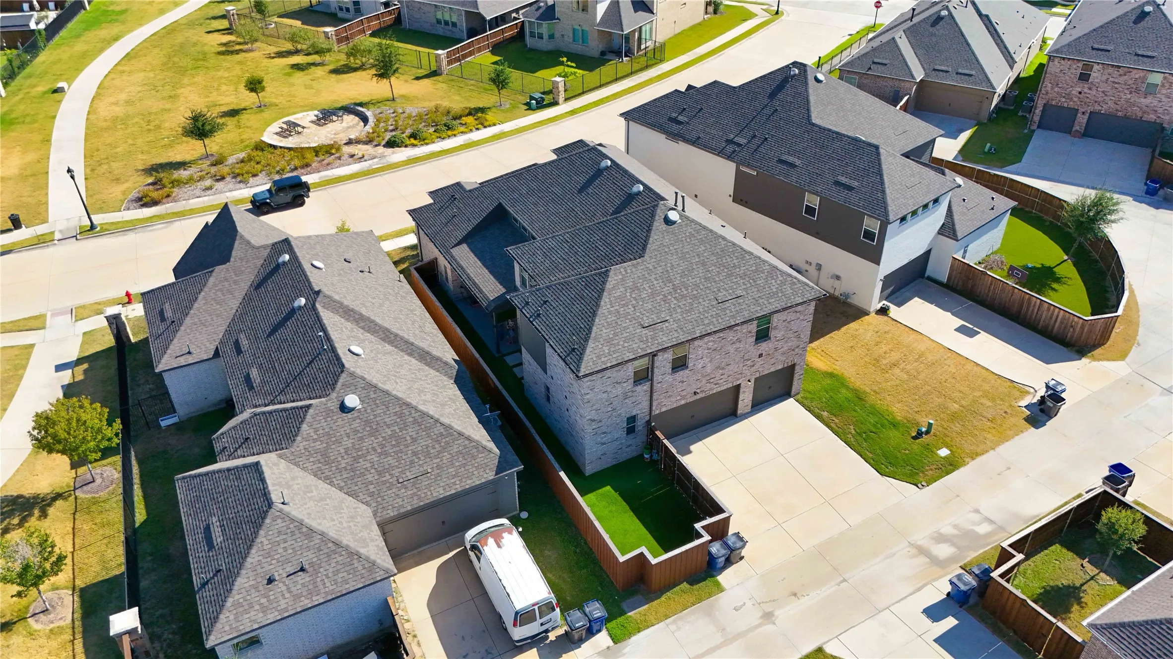 Single Family Residence For Sale in Dallas County , 1655 Fagan Street, Farmers Branch, Texas 75234, 4 Bedroom, 4 Bathroom, 3 Garage spaces, 3,288 Sqft, built in 2021, mls#21356716, Real Estate Agent in Farmers Branch, Homes For Sale in Dallas county, Homes For Sale in Farmers Branch, Realtor in Farmers Branch Texas, Real Estate Brokerage Independent Realty Texas, Luminita Cordes Realtor