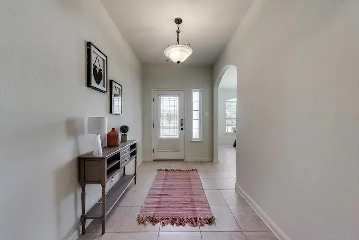 Single Family Residence For Rent in Denton County , 808 Oak Valley, Denton, Texas 76209, 3 Bedroom, 2 Bathroom, 2 Garage spaces, 1,927 Sqft, built in 2016, mls#21362530, Real Estate Agent in Denton, Homes For Rent in Denton county, Homes For Rent in Denton, Realtor in Denton Texas, Real Estate Brokerage Independent Realty Texas, Luminita Cordes Realtor