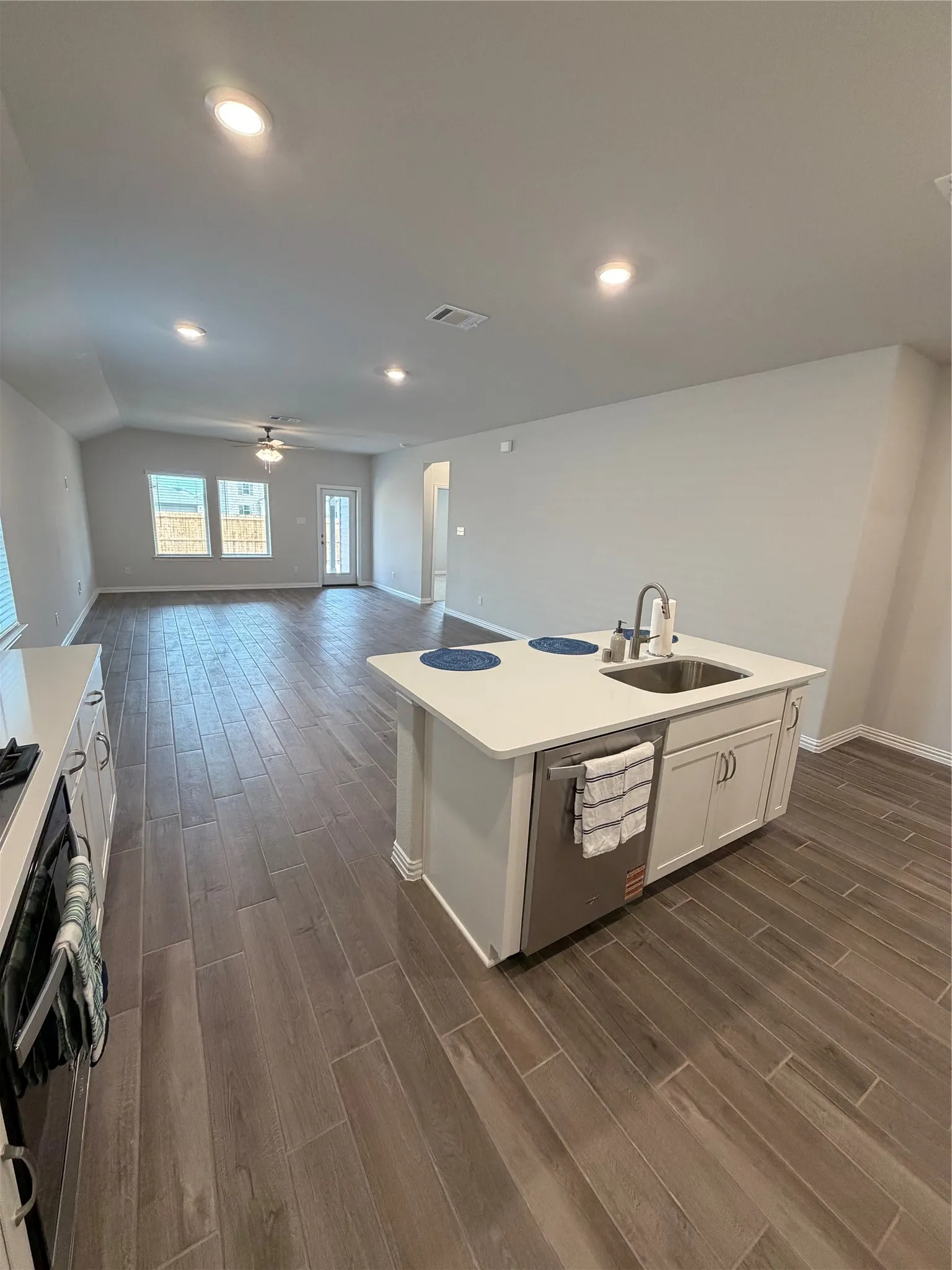 Single Family Residence For Rent in Denton County , 5408 Locke Drive, Denton, Texas 76207, 4 Bedroom, 2 Bathroom, 2 Garage spaces, 1,854 Sqft, built in 2025, mls#21362525, Real Estate Agent in Denton, Homes For Rent in Denton county, Homes For Rent in Denton, Realtor in Denton Texas, Real Estate Brokerage Independent Realty Texas, Luminita Cordes Realtor