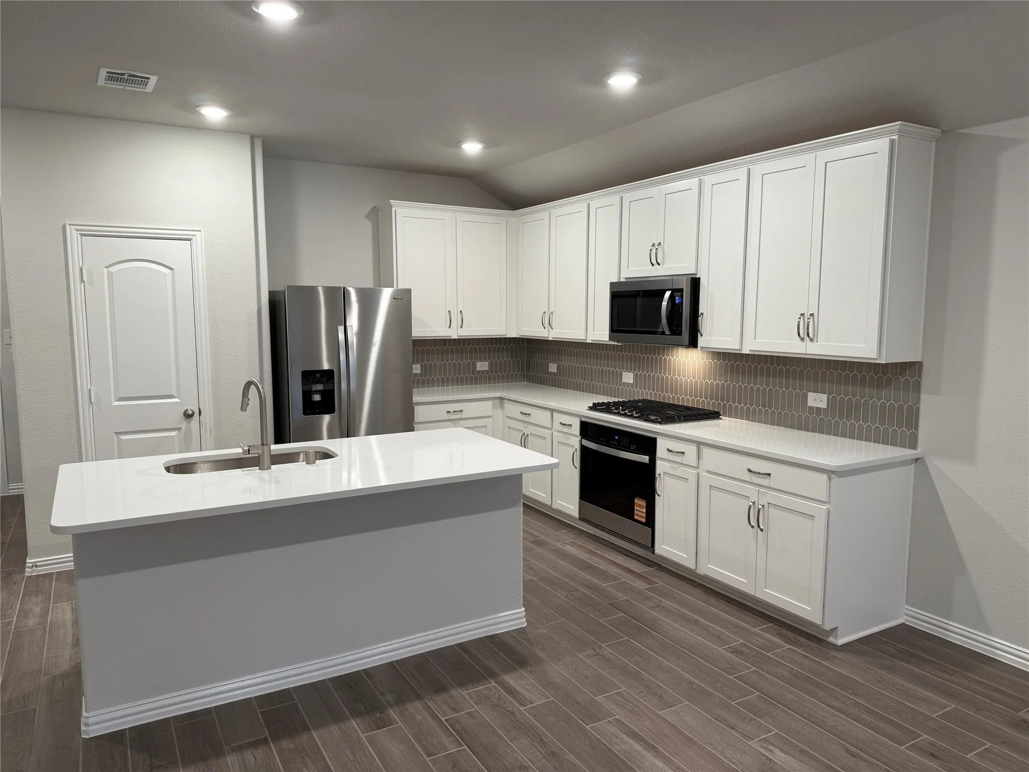 Single Family Residence For Rent in Denton County , 5408 Locke Drive, Denton, Texas 76207, 4 Bedroom, 2 Bathroom, 2 Garage spaces, 1,854 Sqft, built in 2025, mls#21362525, Real Estate Agent in Denton, Homes For Rent in Denton county, Homes For Rent in Denton, Realtor in Denton Texas, Real Estate Brokerage Independent Realty Texas, Luminita Cordes Realtor
